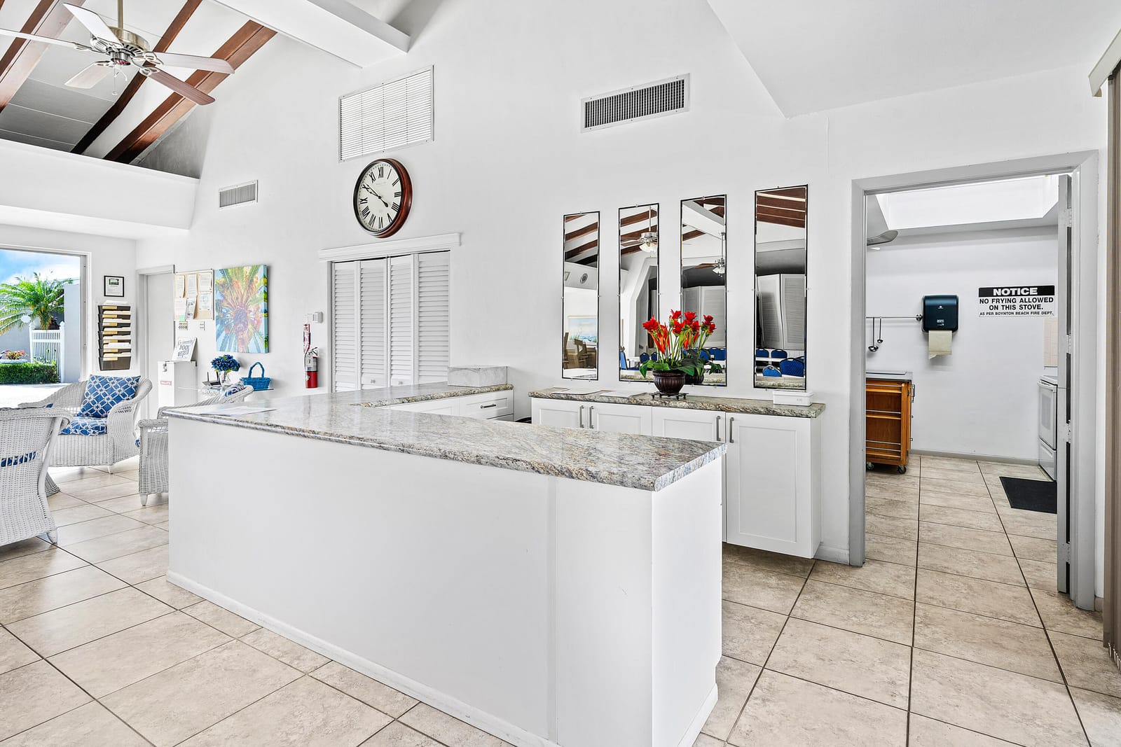 315 CIRCLE Drive S 201, Boynton Beach, FL 33435 photo 16