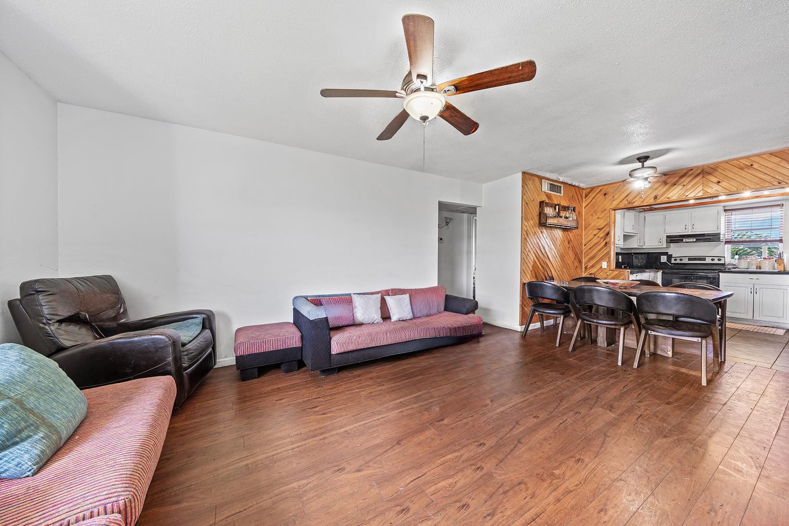 315 CIRCLE Drive S 201, Boynton Beach, FL 33435 photo 4