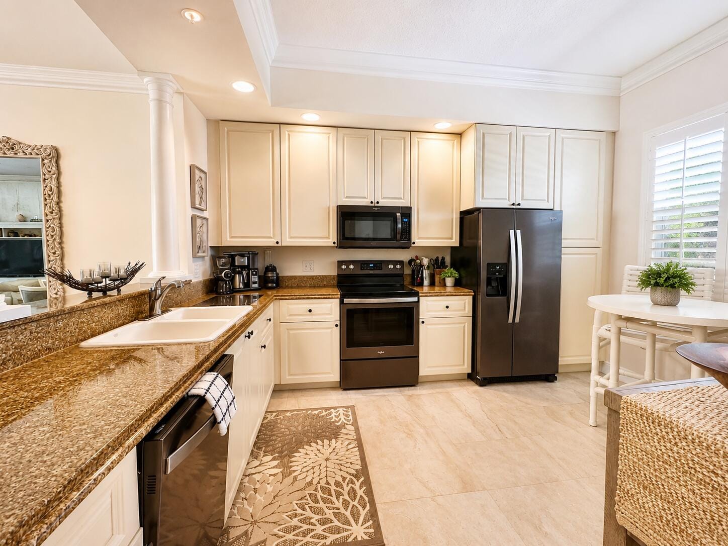 3 HARBOUR ISLE Drive E 303 — photo 4