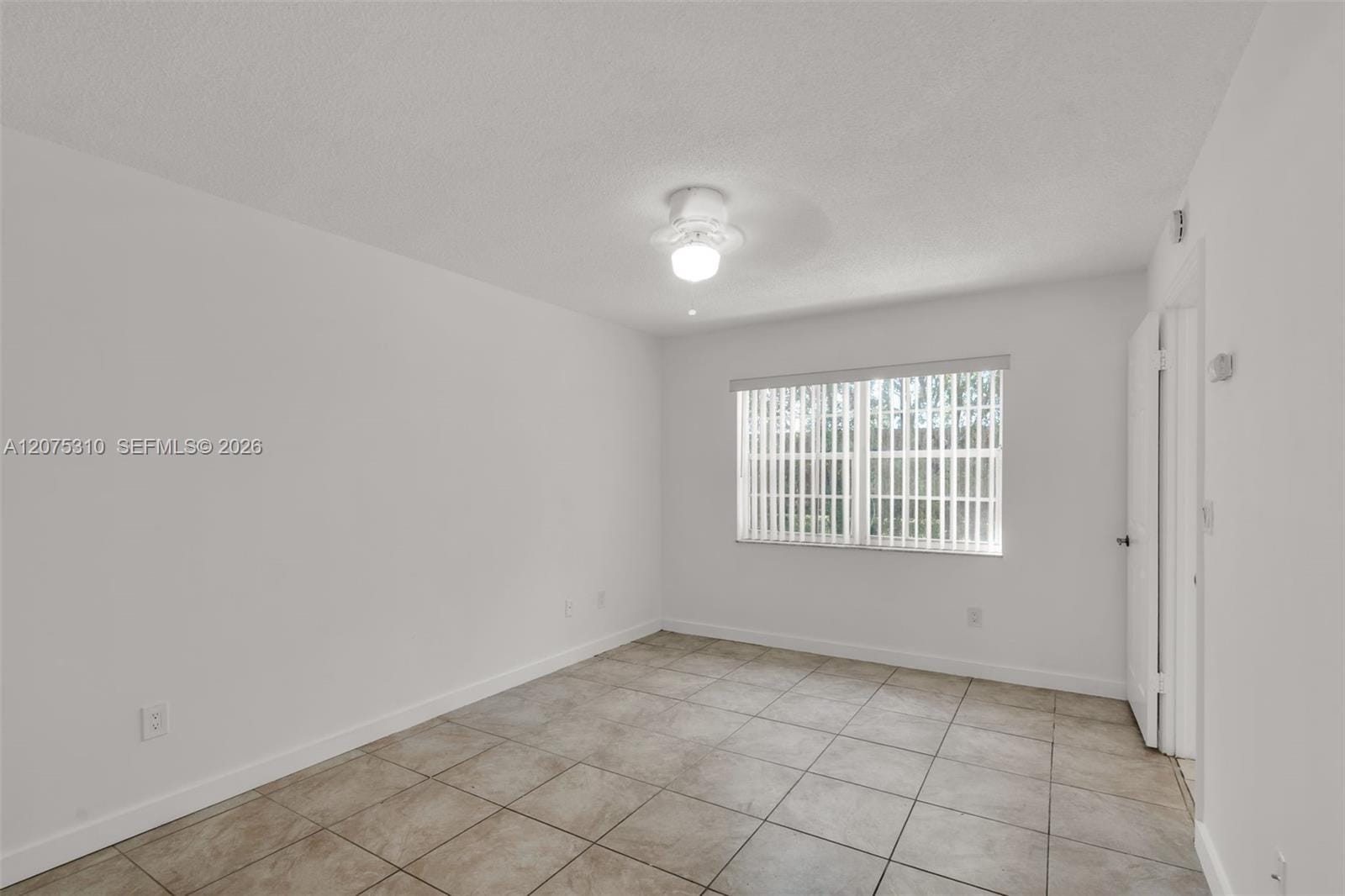 426 NE 210th Cir Terrace 103-2, Miami, FL 33179 photo 14