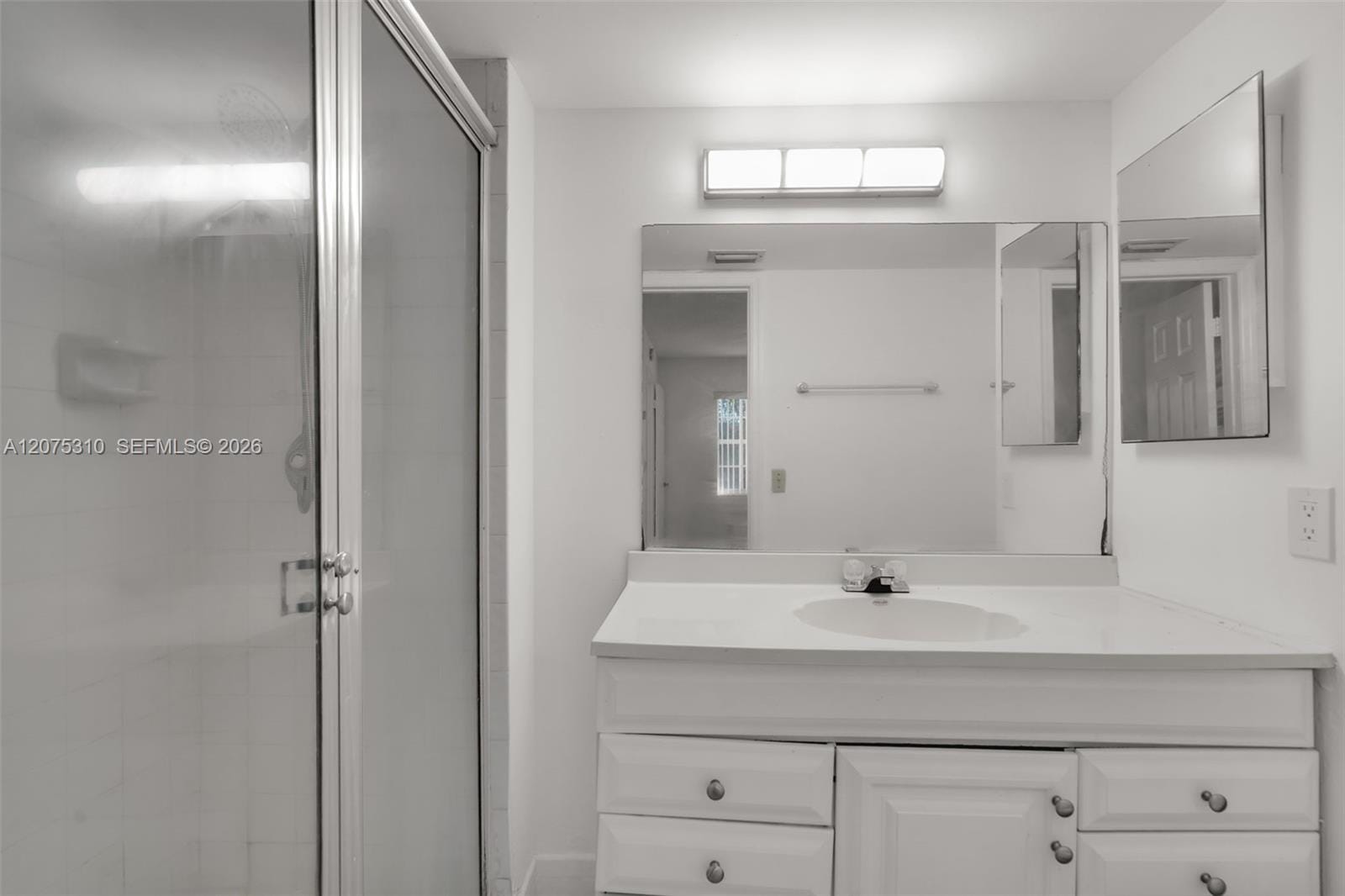 426 NE 210th Cir Terrace 103-2, Miami, FL 33179 photo 15