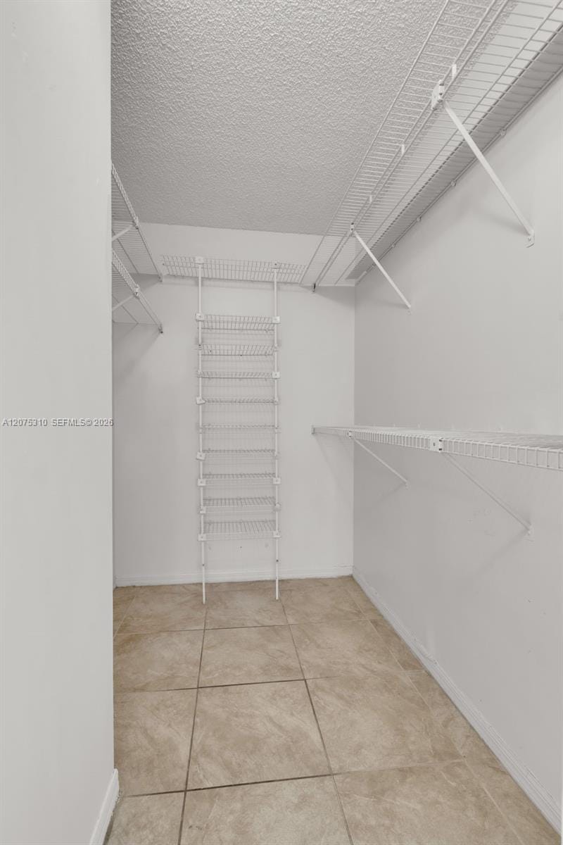 426 NE 210th Cir Terrace 103-2, Miami, FL 33179 photo 17