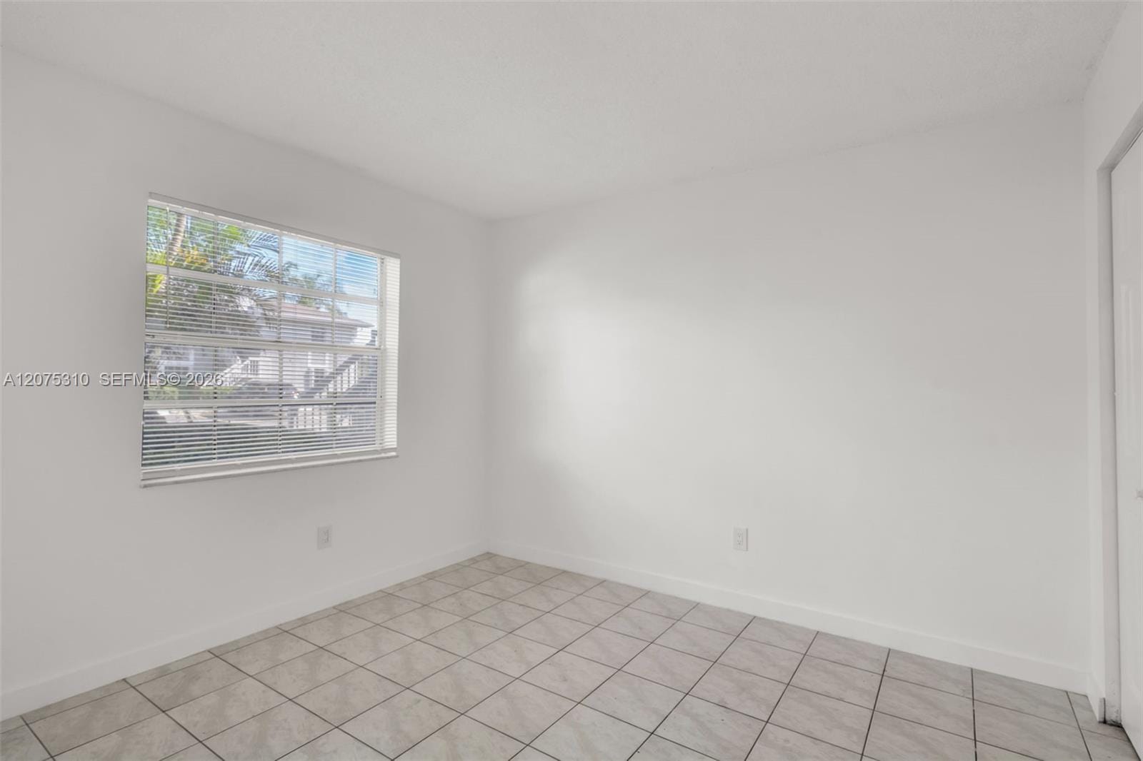 426 NE 210th Cir Terrace 103-2, Miami, FL 33179 photo 19