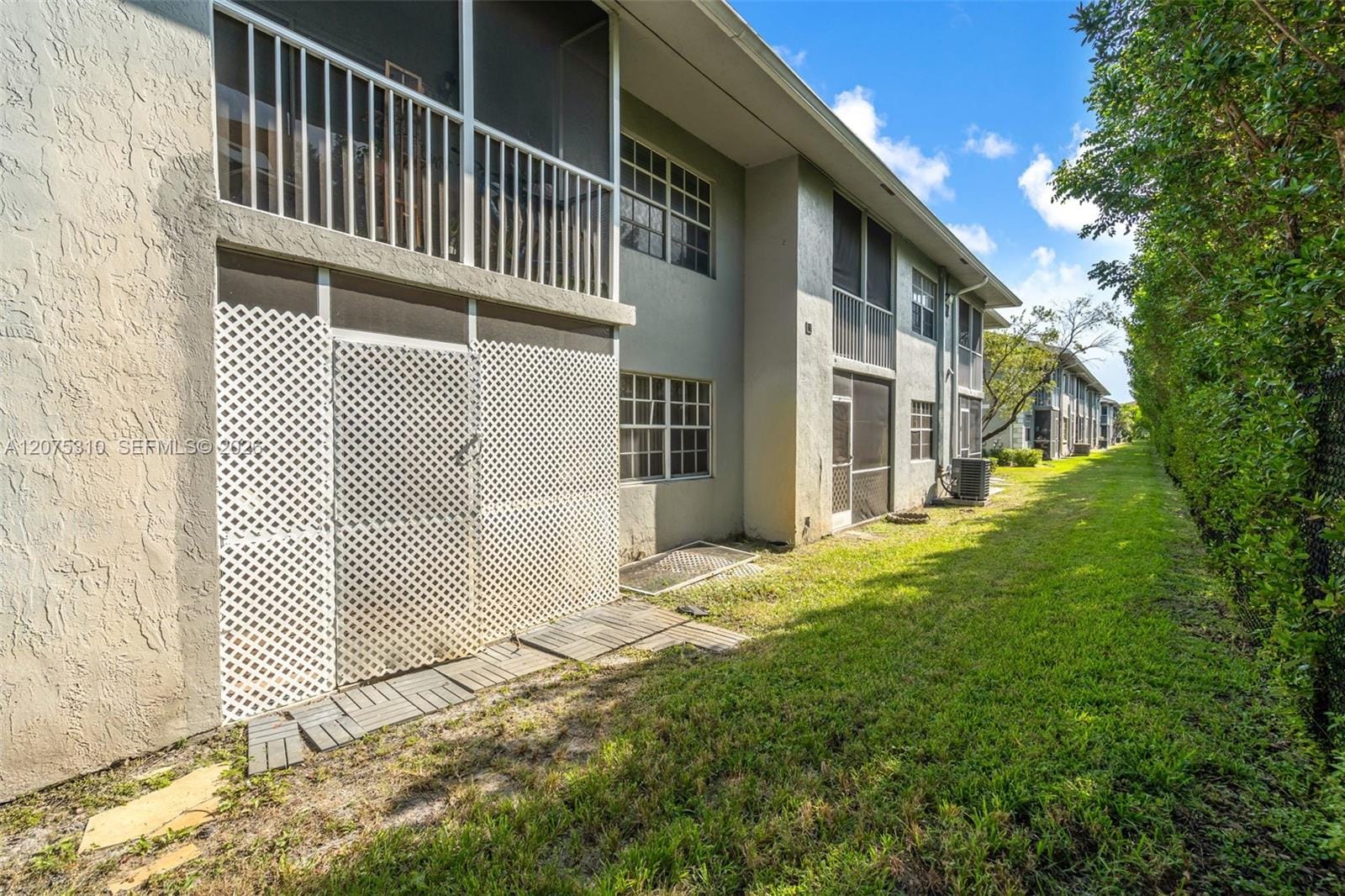 426 NE 210th Cir Terrace 103-2, Miami, FL 33179 photo 23