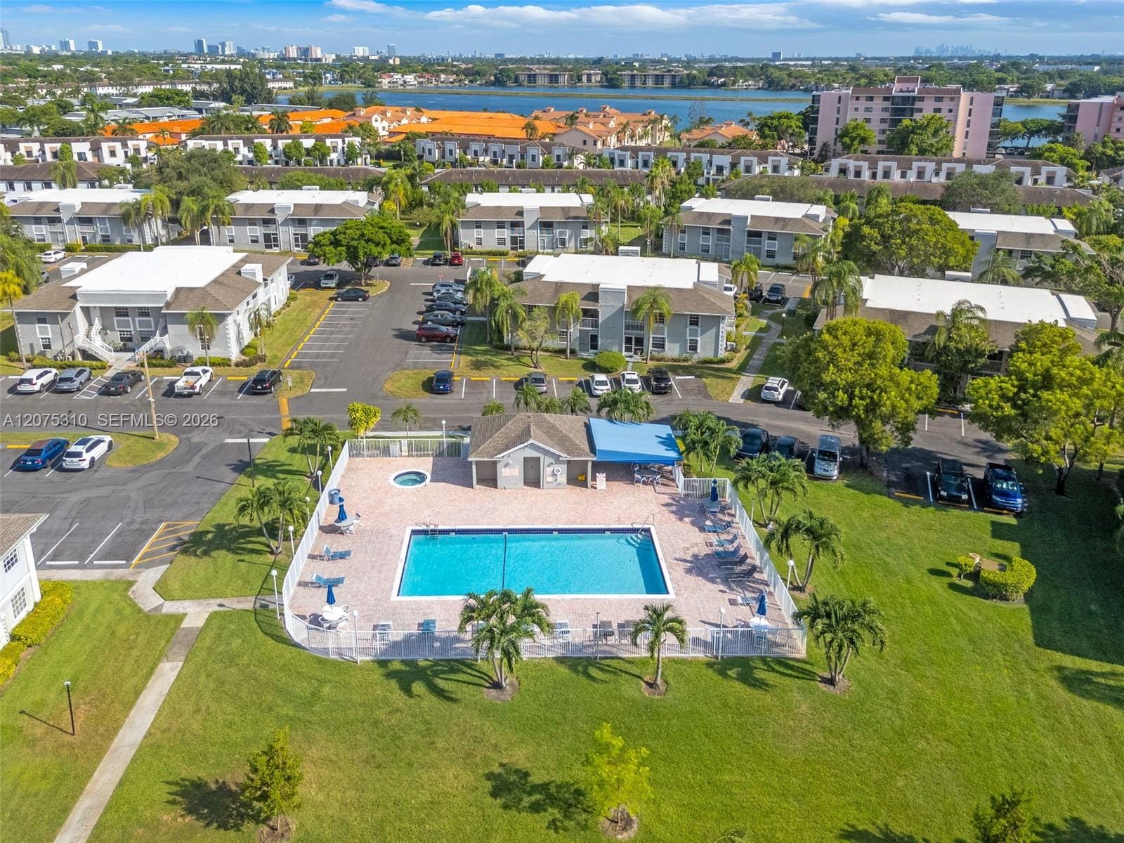 426 NE 210th Cir Terrace 103-2, Miami, FL 33179 photo 25