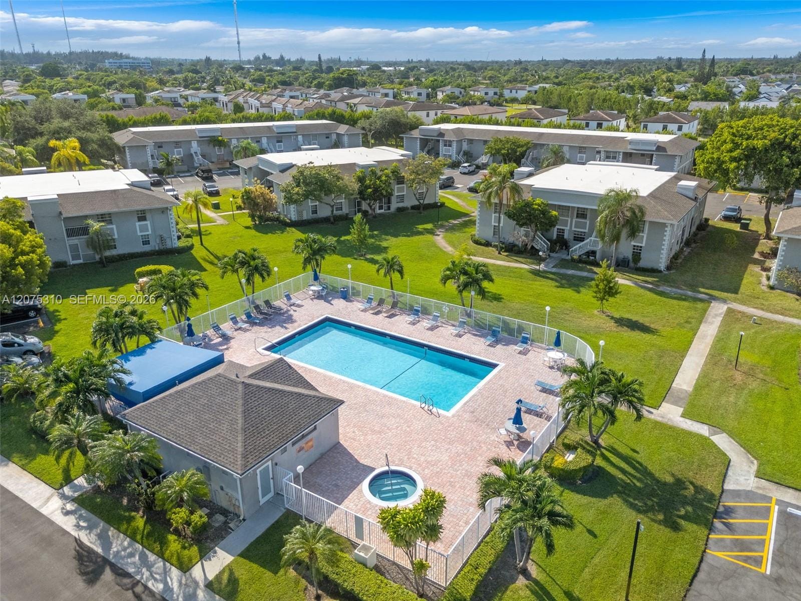 426 NE 210th Cir Terrace 103-2, Miami, FL 33179 photo 26
