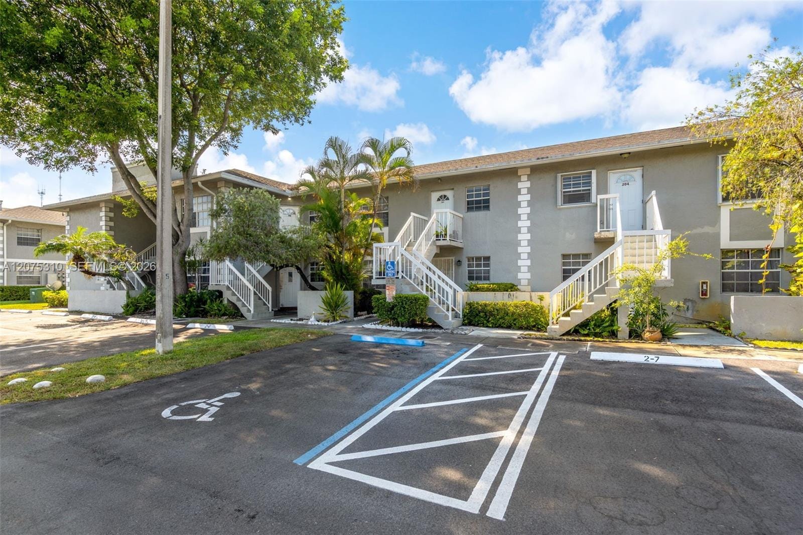 426 NE 210th Cir Terrace 103-2, Miami, FL 33179 photo 28