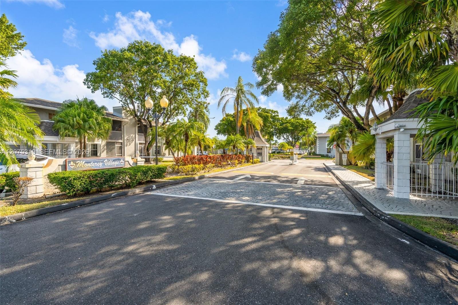 426 NE 210th Cir Terrace 103-2, Miami, FL 33179 photo 30