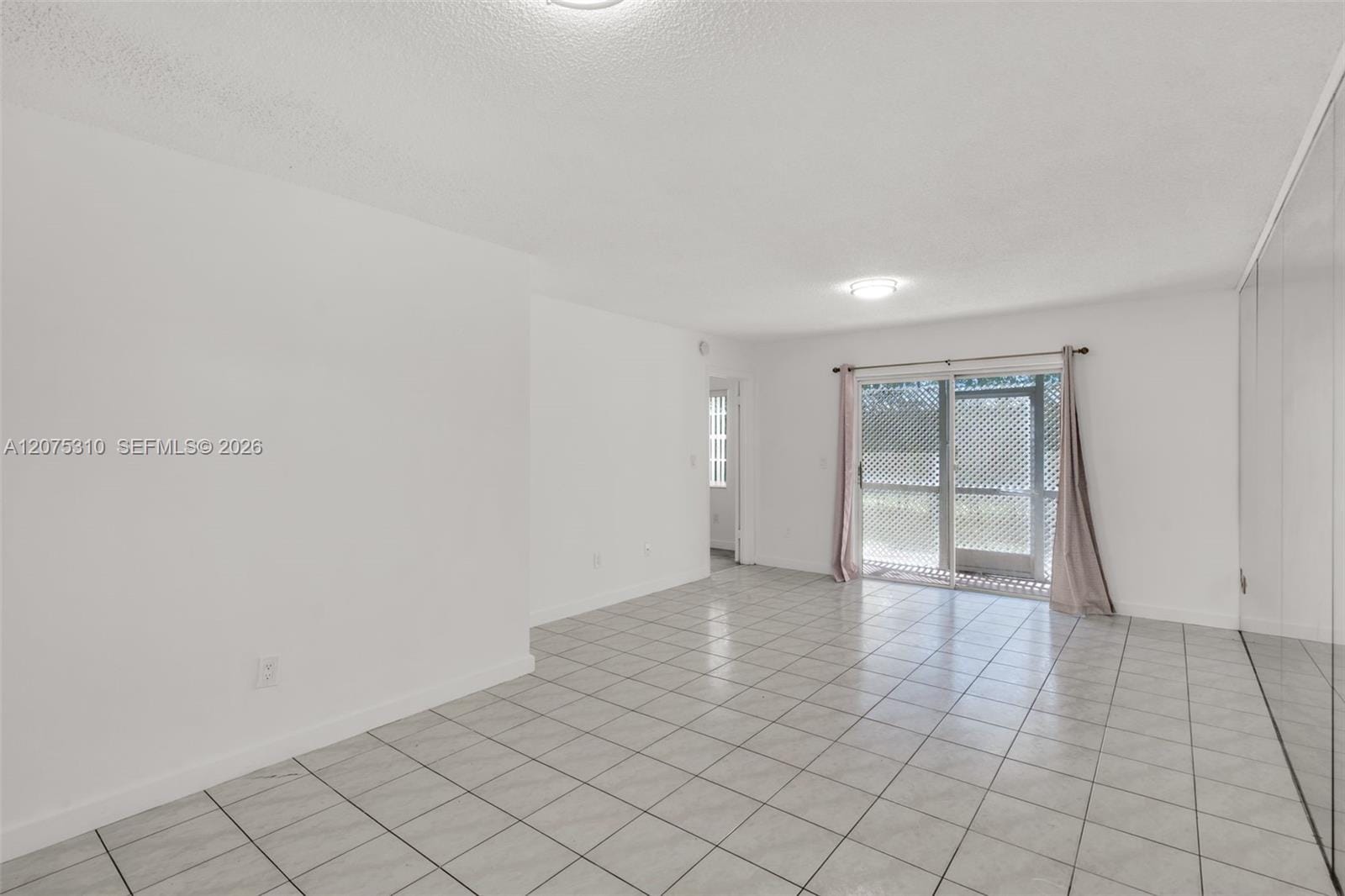 426 NE 210th Cir Terrace 103-2 — photo 4