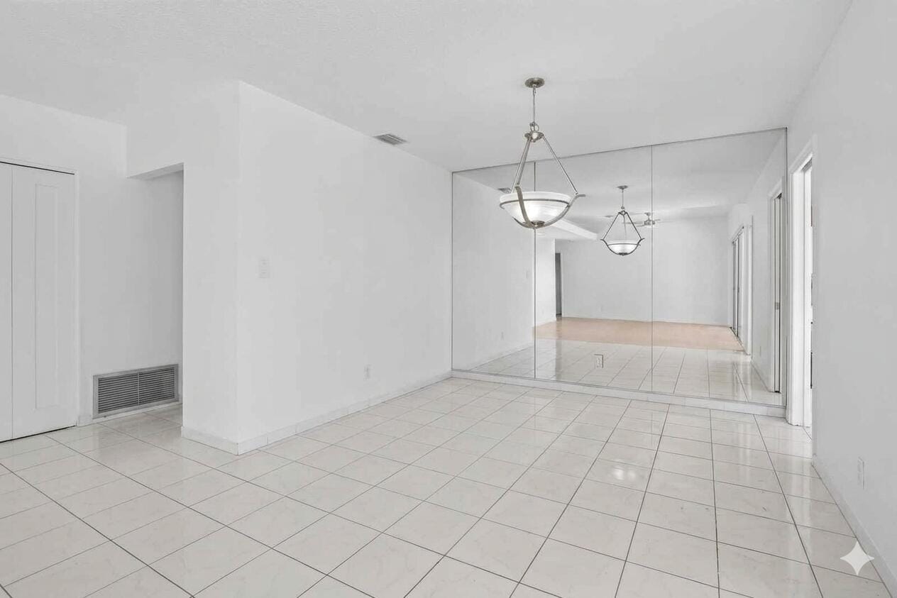 1820 SW 67th Terrace — photo 11
