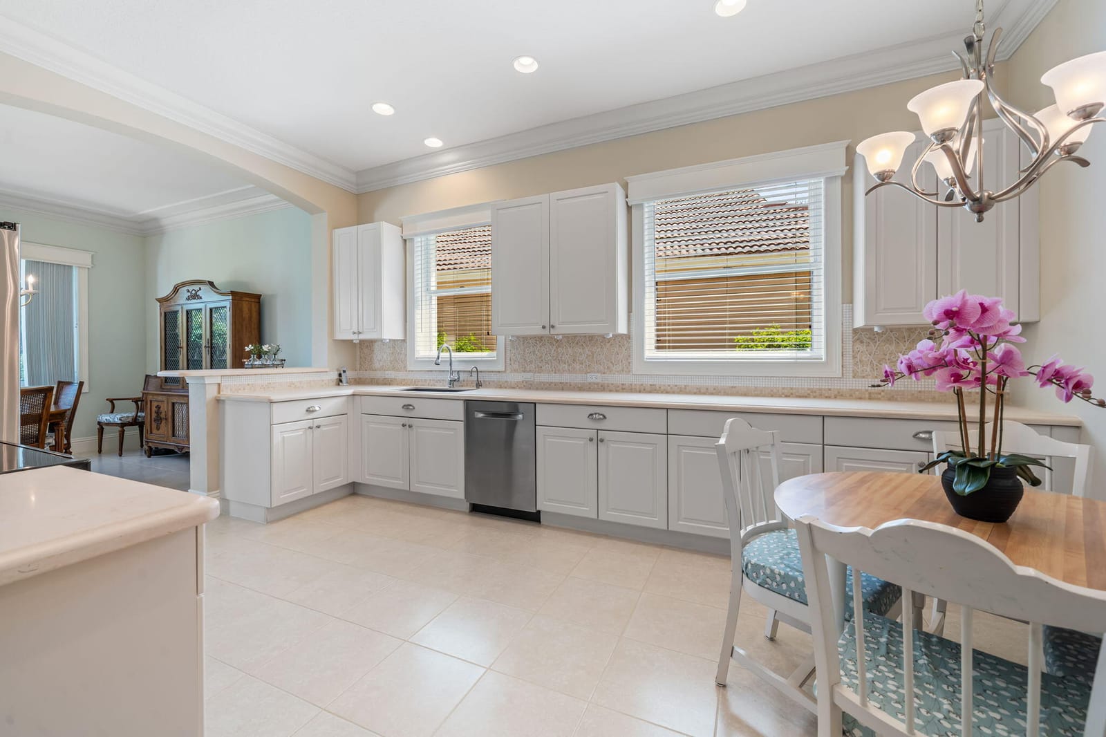 9139 Bay Harbour Circle — photo 2