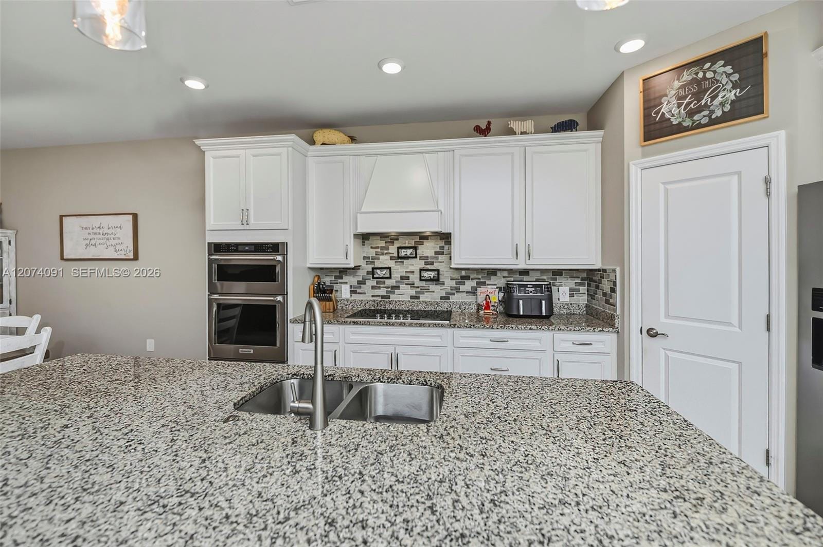 16241 Rosemallow Lane, FL 33920 photo 24