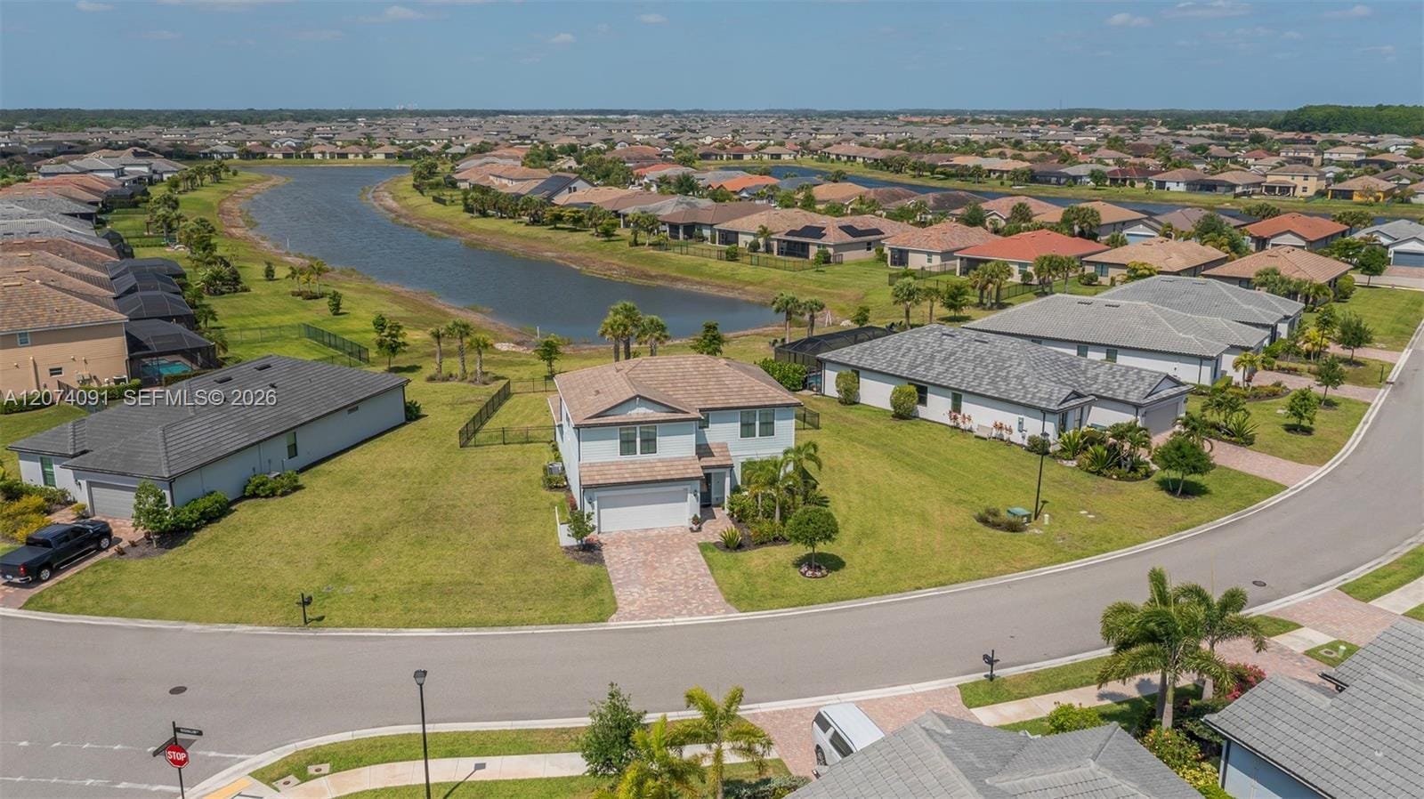 16241 Rosemallow Lane, FL 33920 photo 6