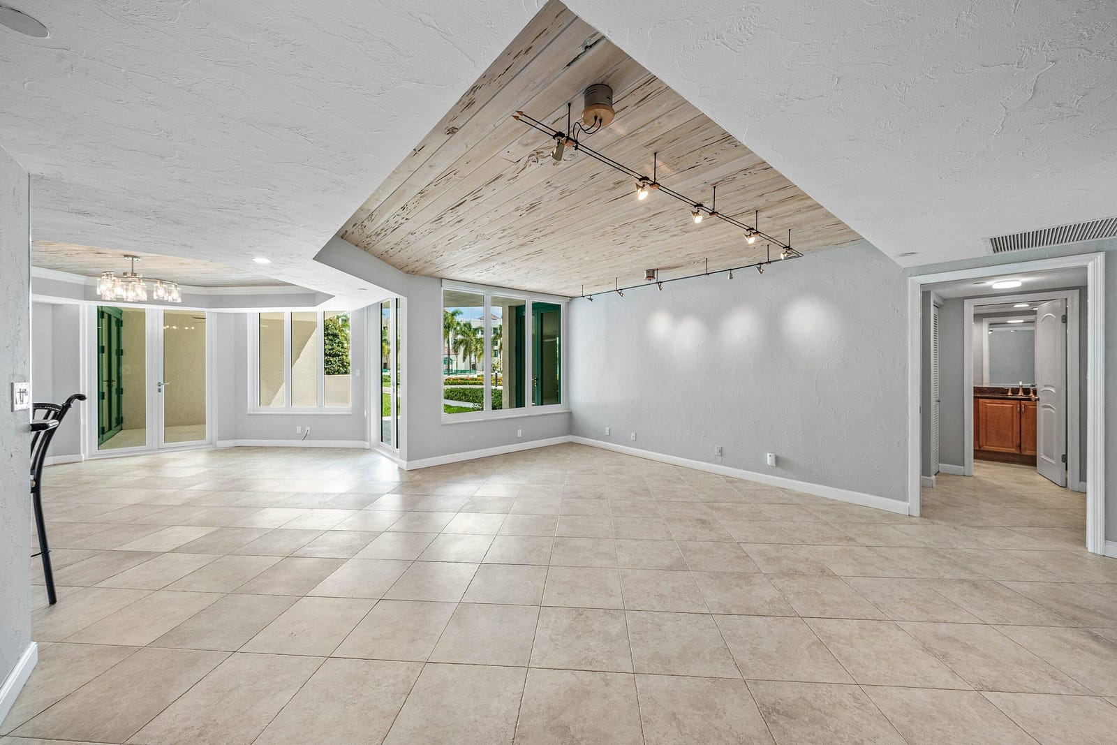 120 SE 5th Avenue 223, Boca Raton, FL 33432 photo 3