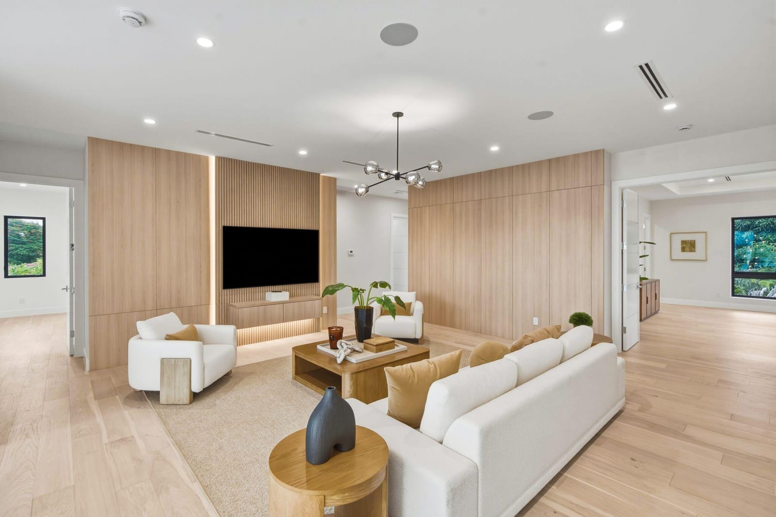 1300 NE 4TH Court — photo 8