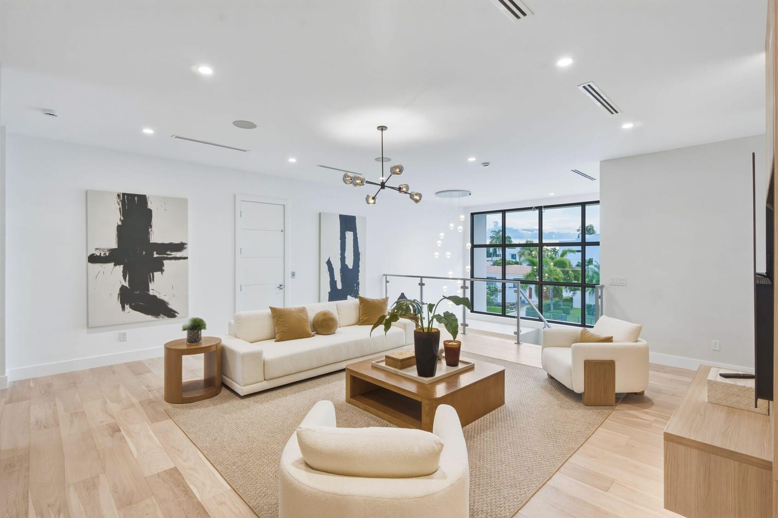 1300 NE 4TH Court — photo 9