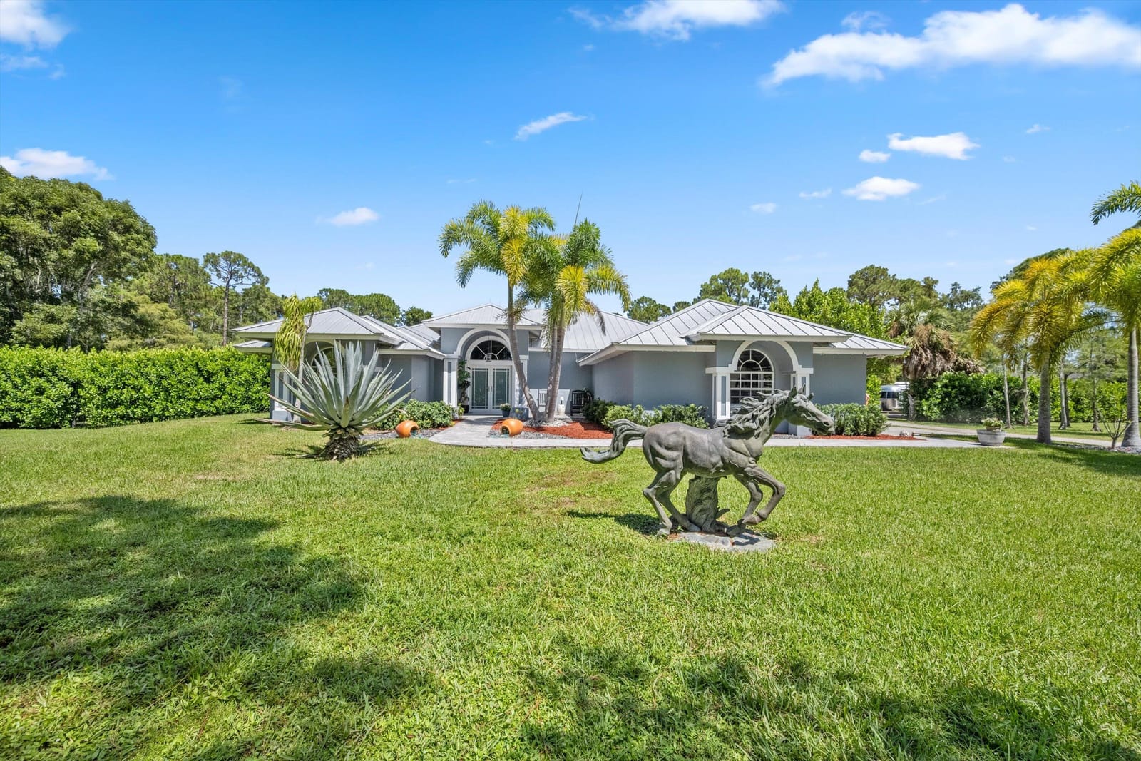 2558 Palm Deer Drive, Loxahatchee, FL 33470 photo 1