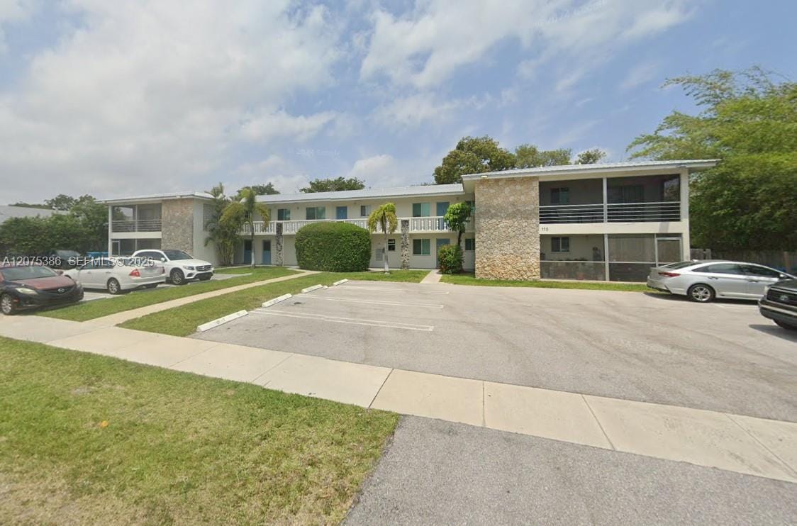 115 SW 1st Avenue 8, Boynton Beach, FL 33435