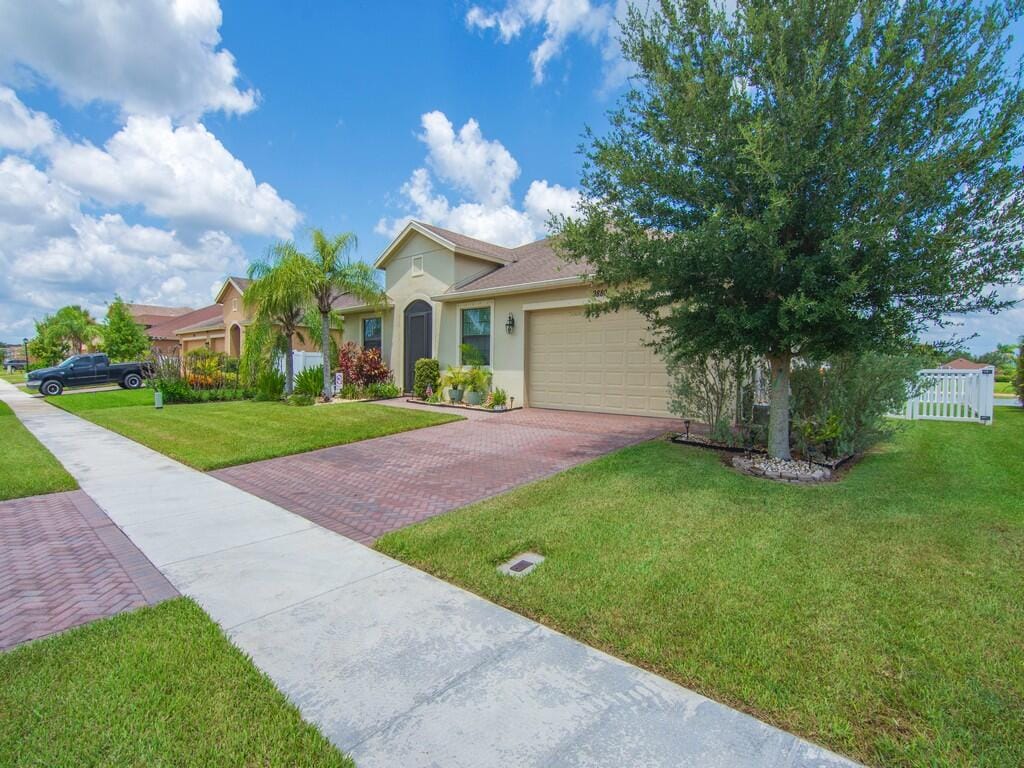 9880 Verona Manor, Vero Beach, FL 32966 photo 3
