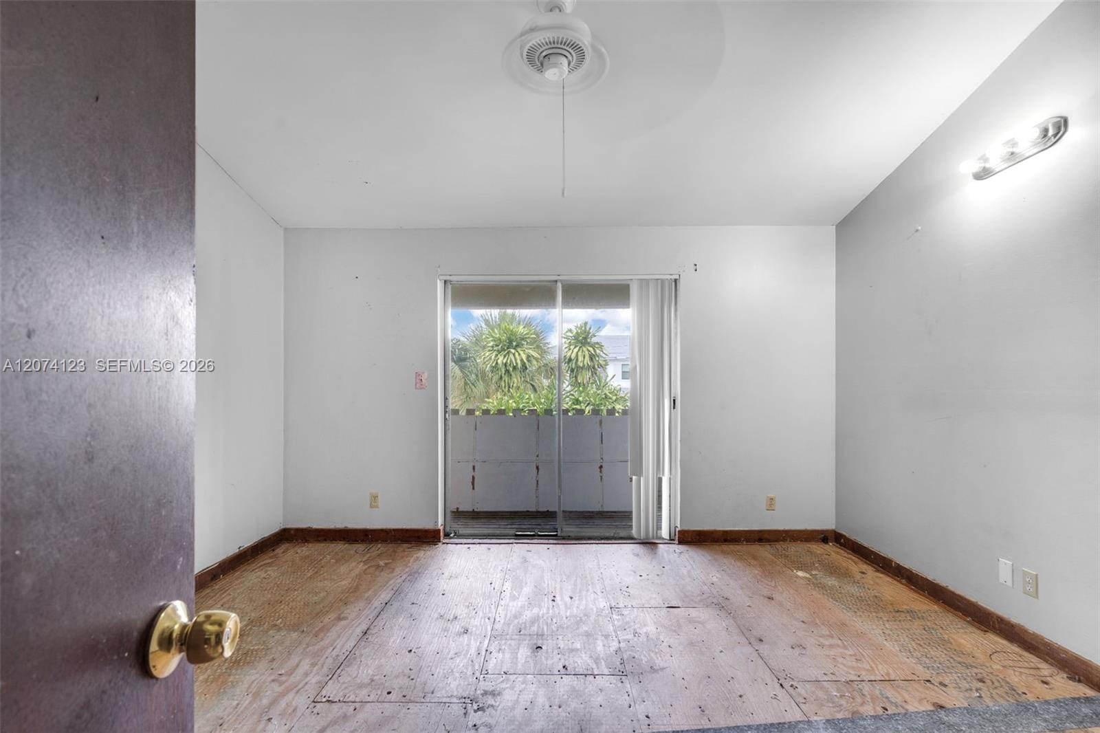 3711 Riverside Drive — photo 12