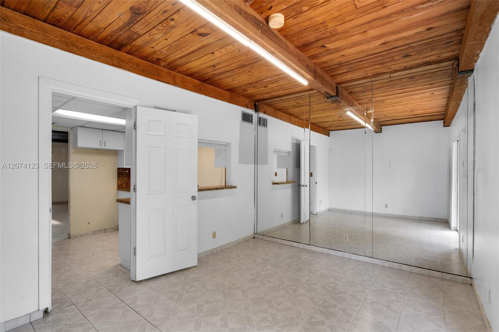 3711 Riverside Drive — photo 10