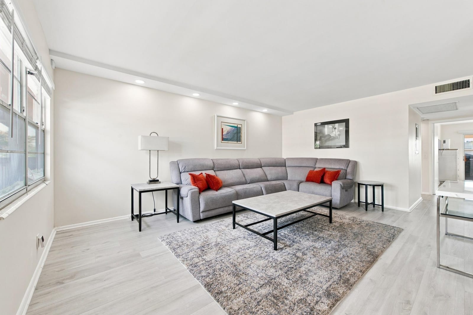 2069 Guildford D D — photo 3