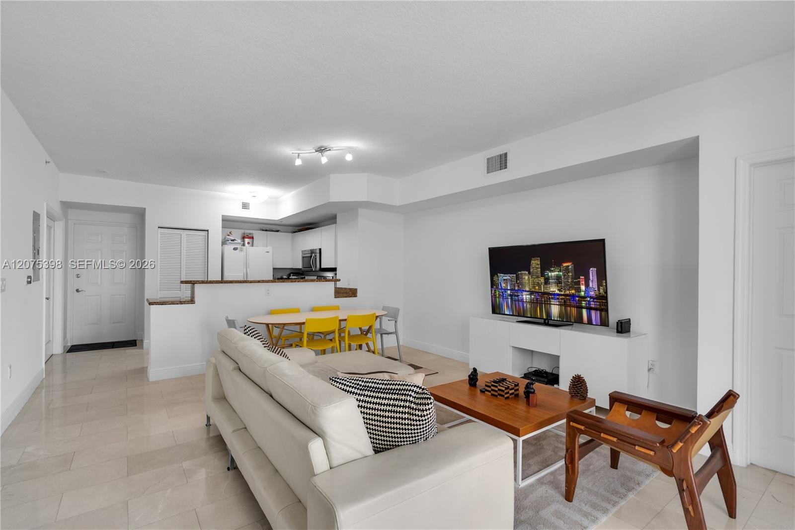 357 Almeria Avenue 1105 — photo 5