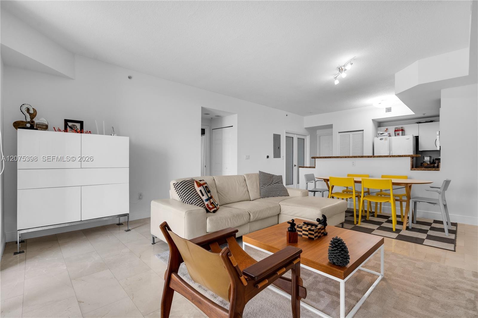 357 Almeria Avenue 1105 — photo 6