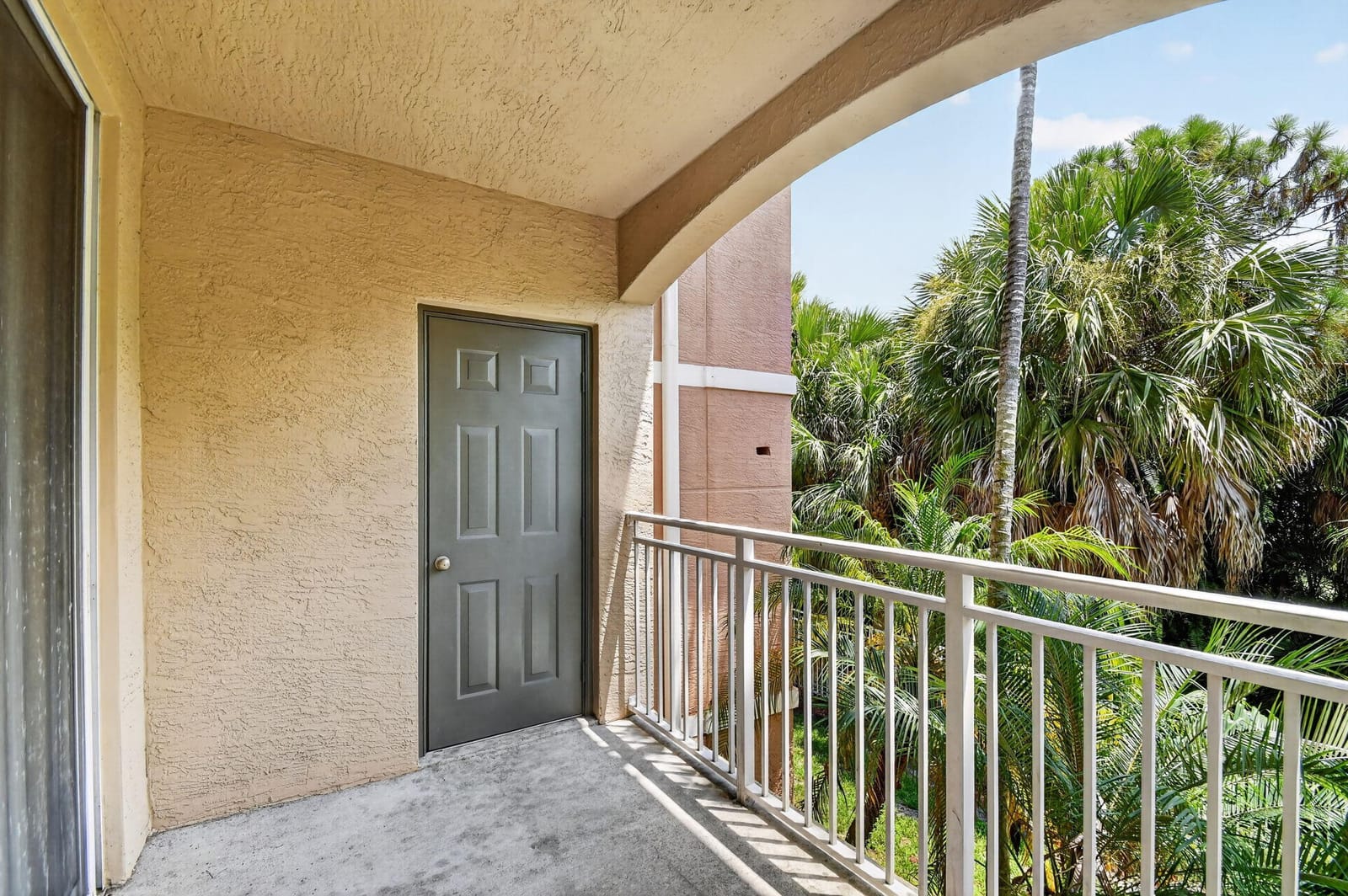 6370 EMERALD DUNES Drive 203, West Palm Beach, FL 33411 photo 13