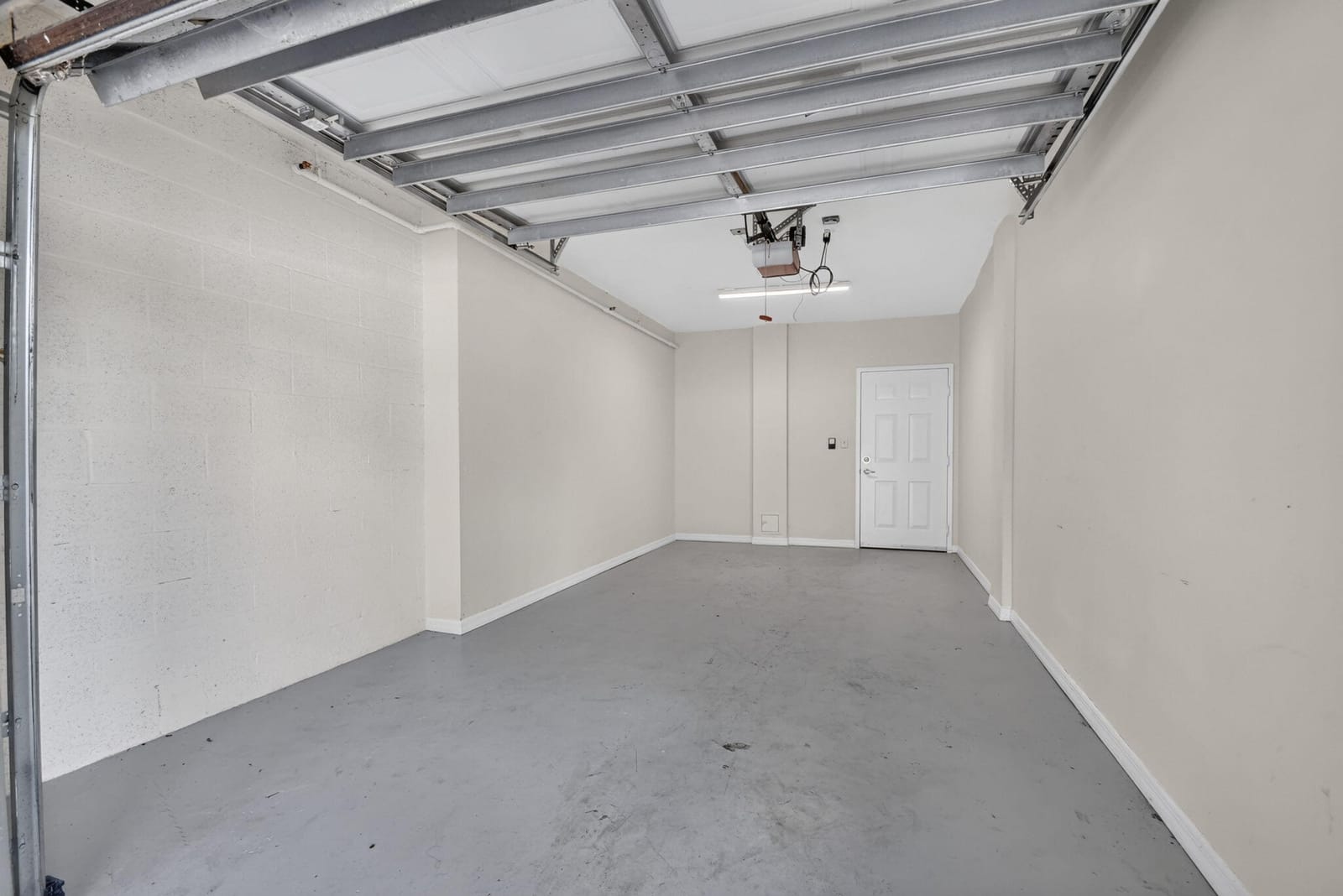 6370 EMERALD DUNES Drive 203, West Palm Beach, FL 33411 photo 18