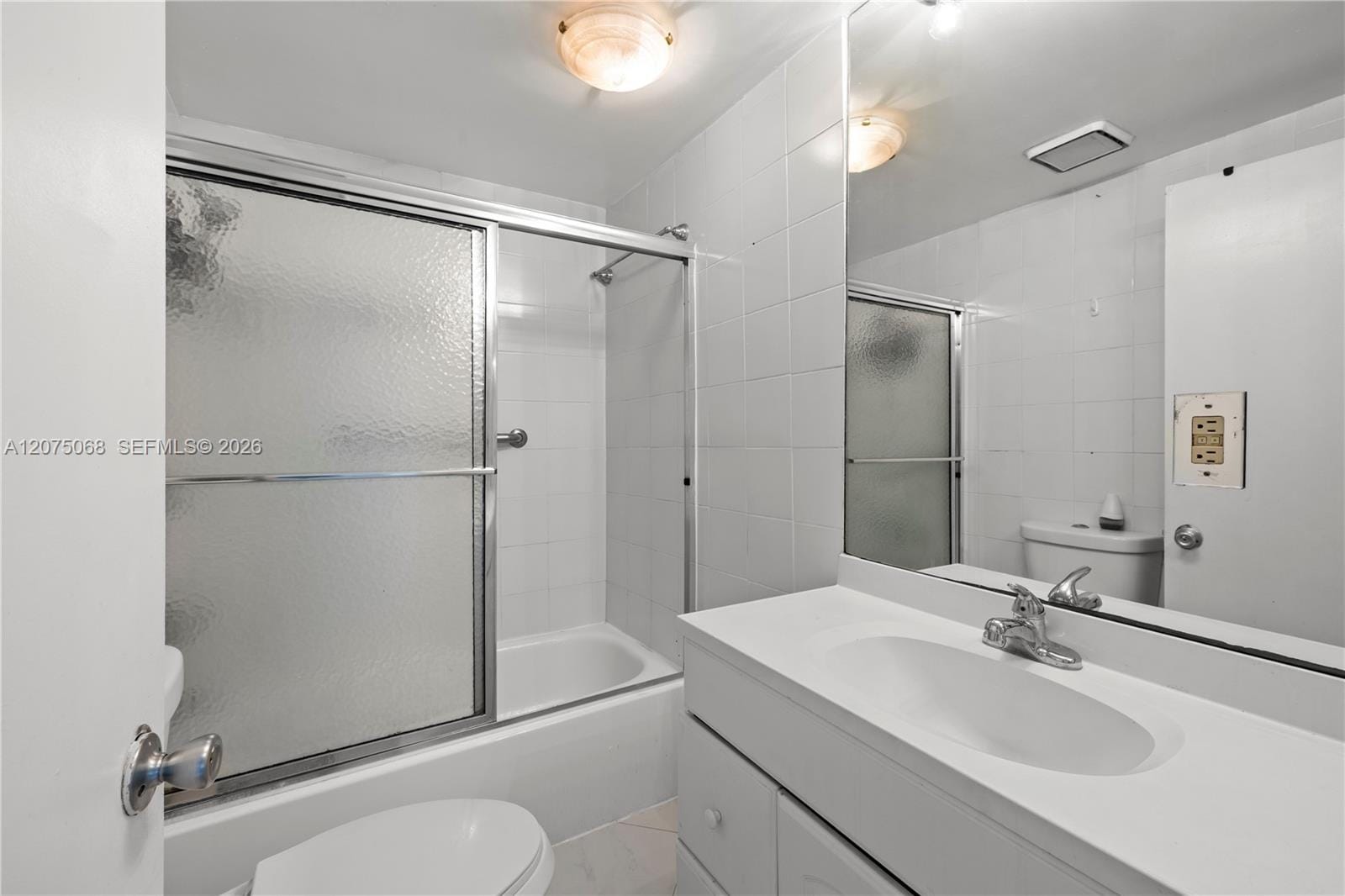 802 Euclid Avenue 305, Miami Beach, FL 33139 photo 14