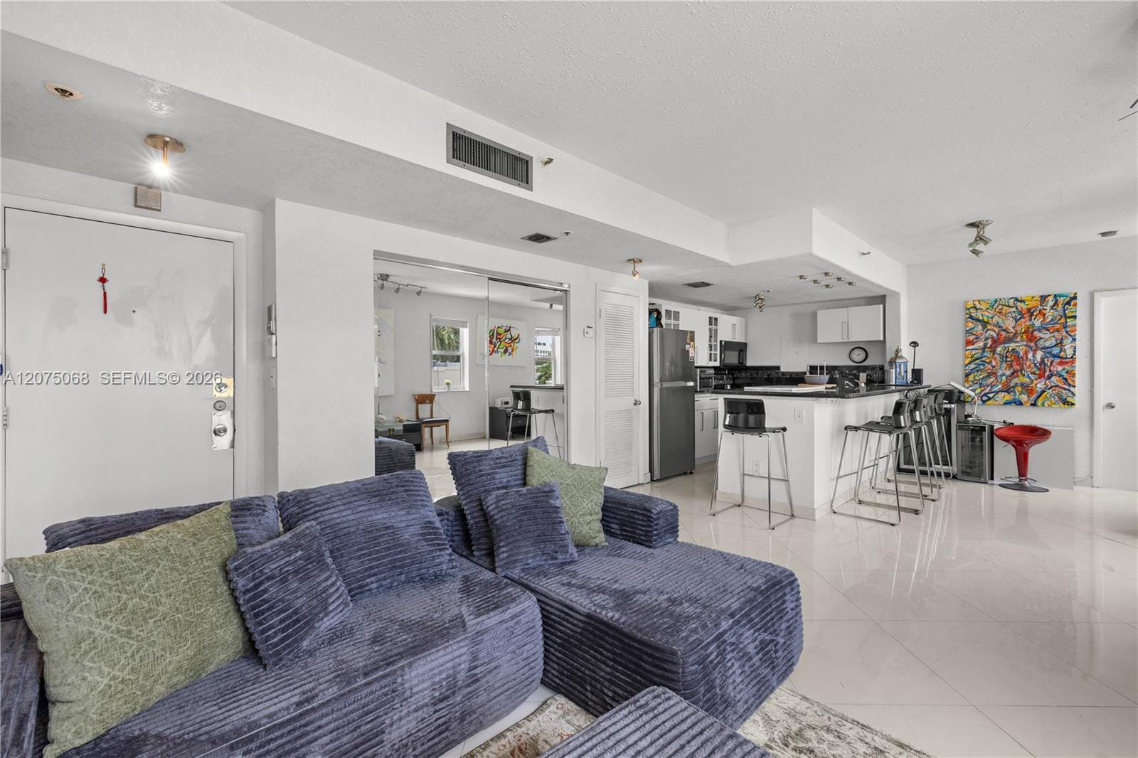 802 Euclid Avenue 305, Miami Beach, FL 33139 photo 6
