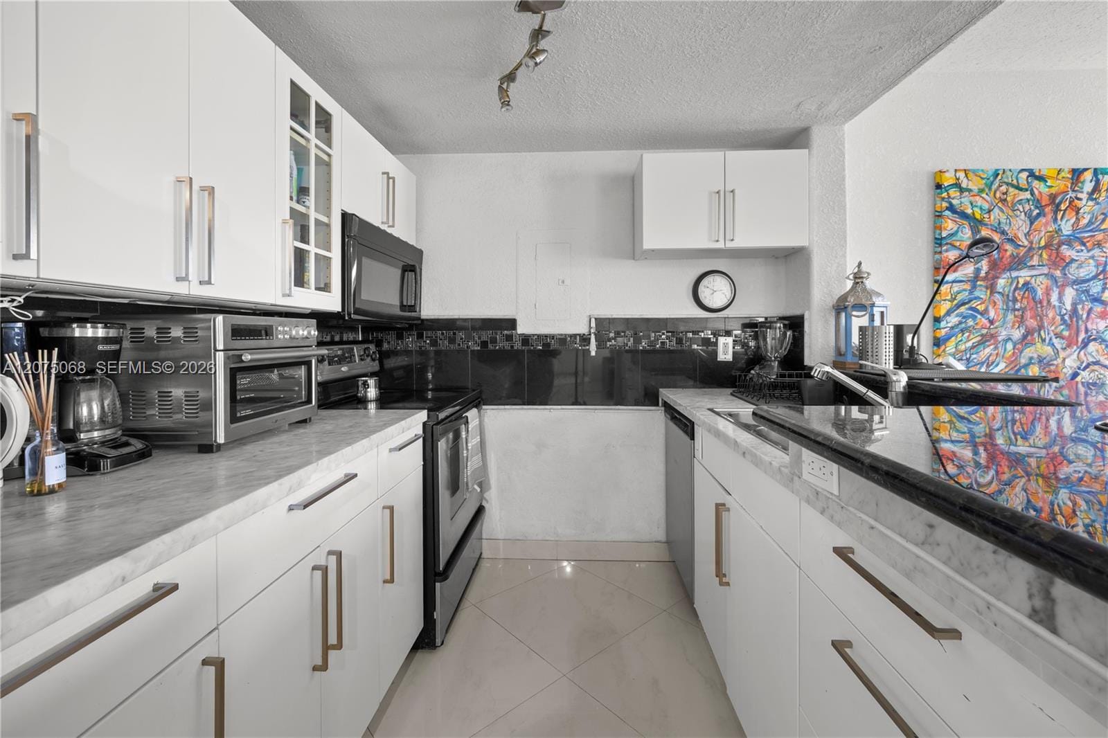 802 Euclid Avenue 305, Miami Beach, FL 33139 photo 7