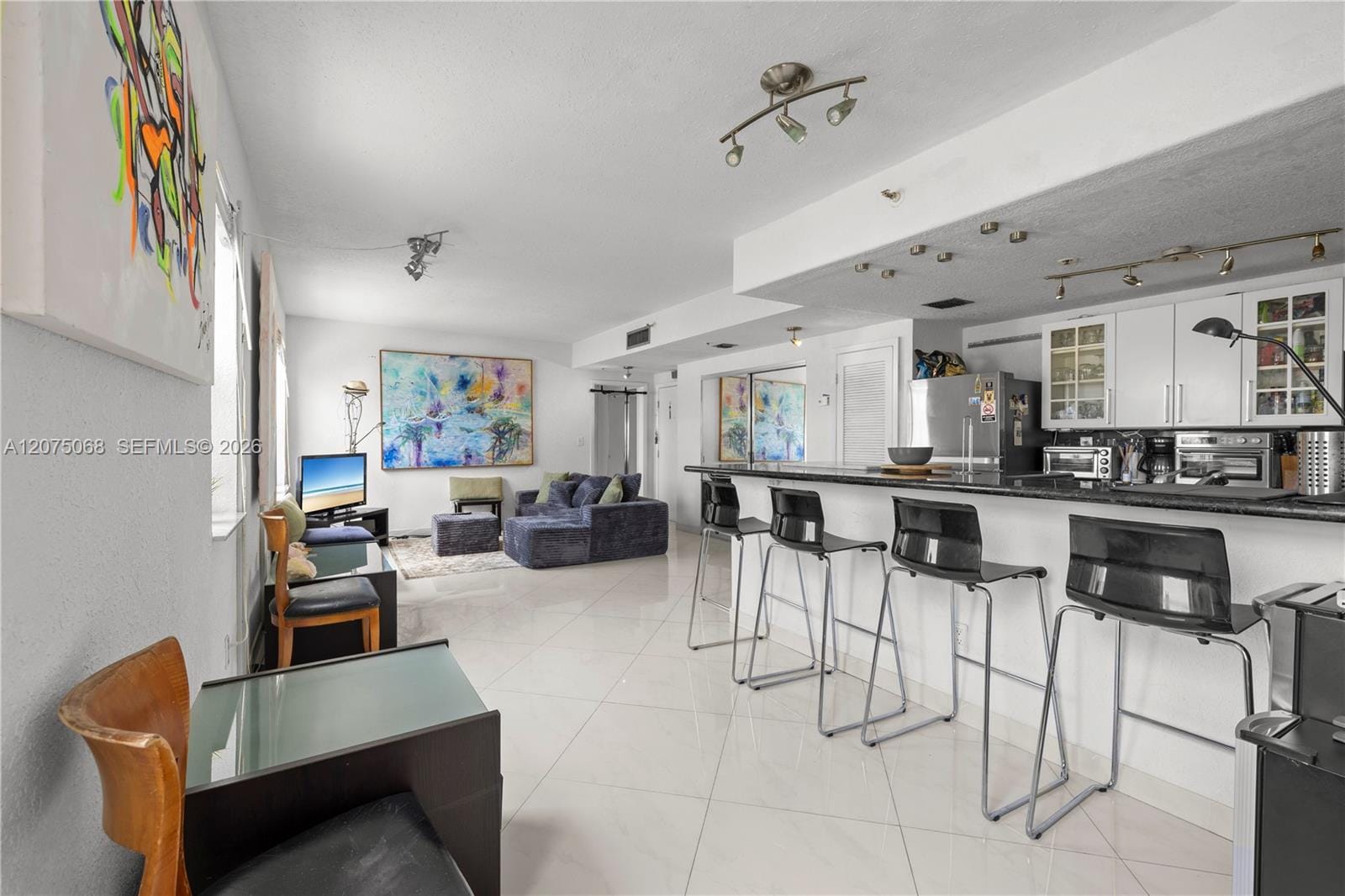 802 Euclid Avenue 305, Miami Beach, FL 33139 photo 10
