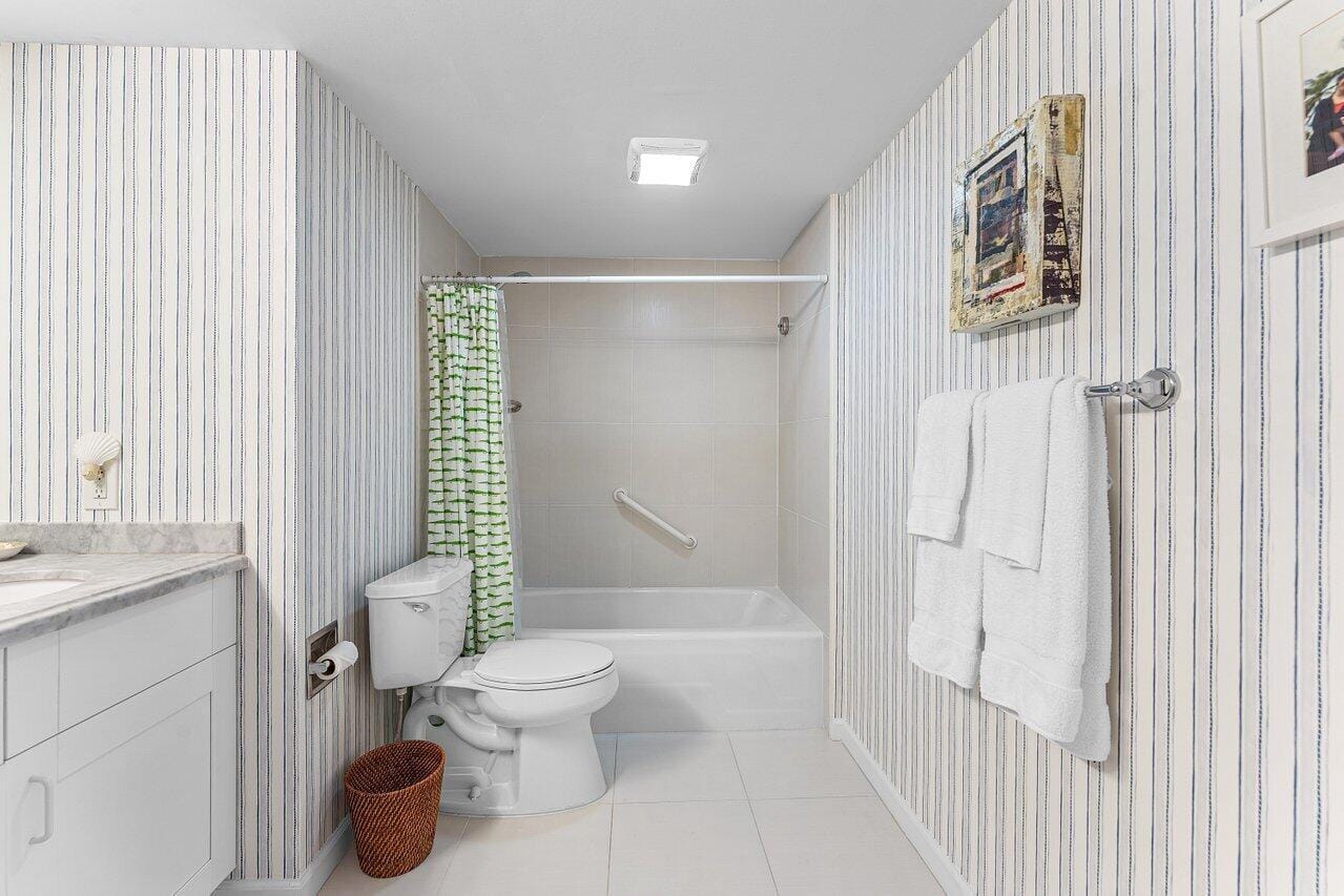 2774 S Ocean Boulevard 409, Palm Beach, FL 33480 photo 18