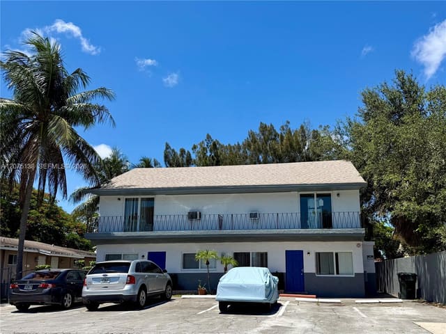 119 NW 43rd Court 4A, Oakland Park, FL 33309