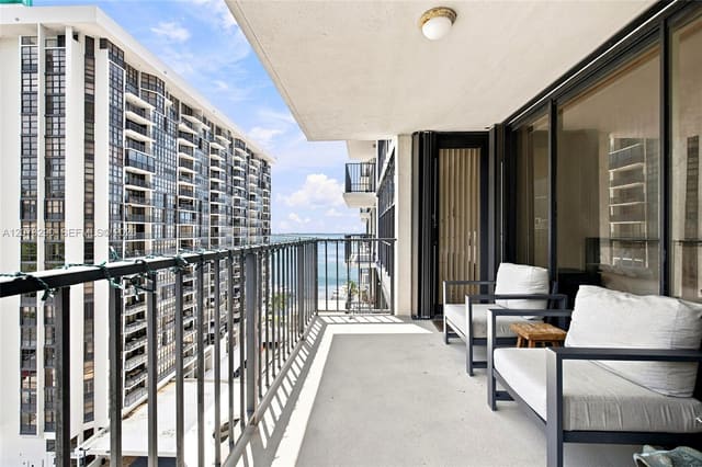 1901 Brickell Avenue B1411, Miami, FL 33129