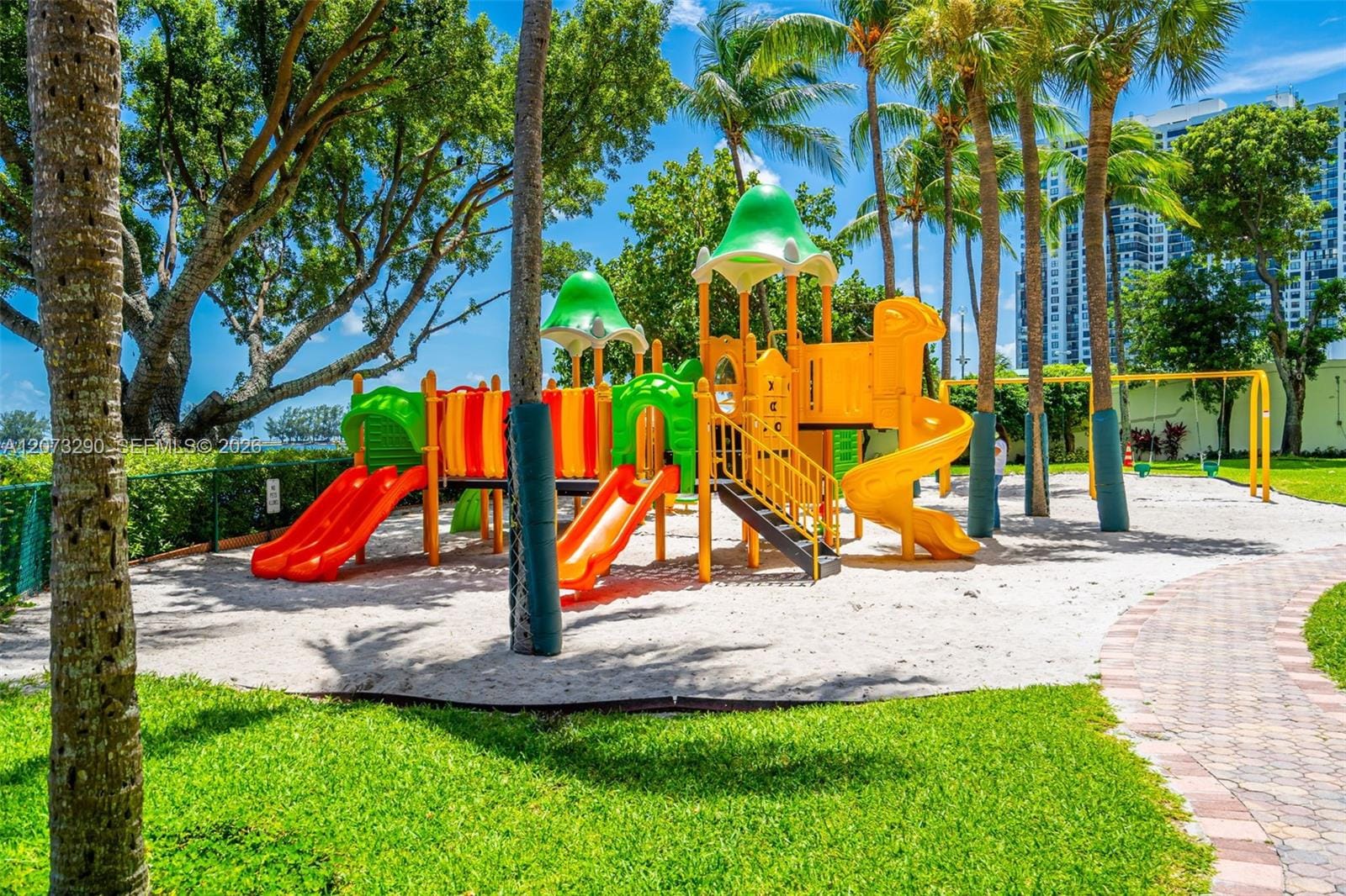 1901 Brickell Avenue B1411 — photo 10
