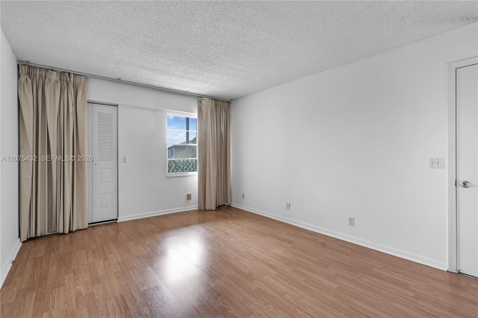 300 SW 134th Way 413E — photo 9