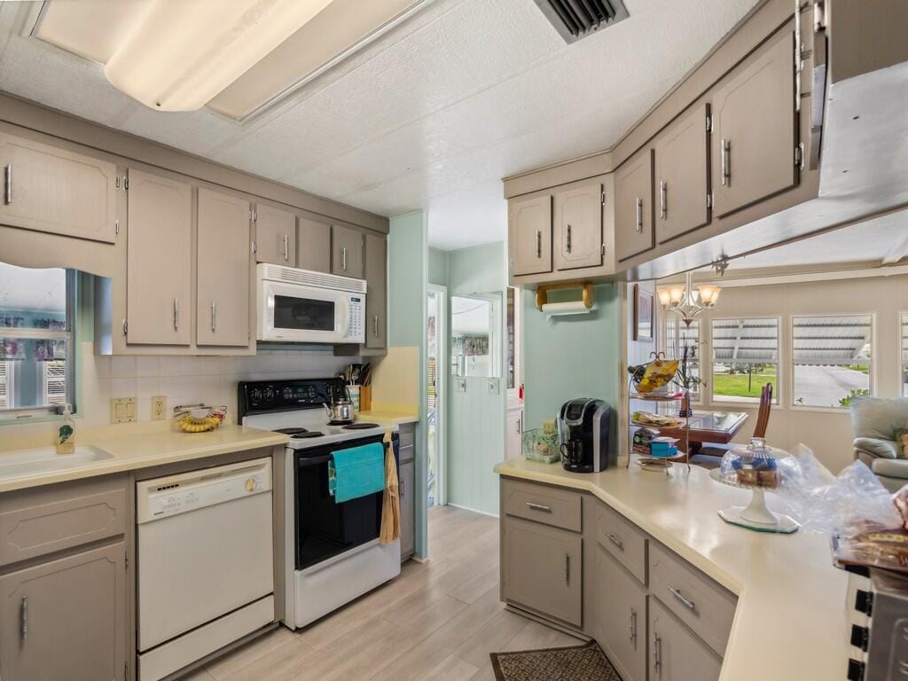 293 NE Moonstone Drive, Jensen Beach, FL 34957 photo 14