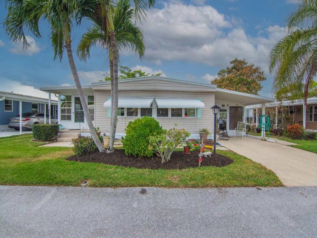 293 NE Moonstone Drive, Jensen Beach, FL 34957 photo 4