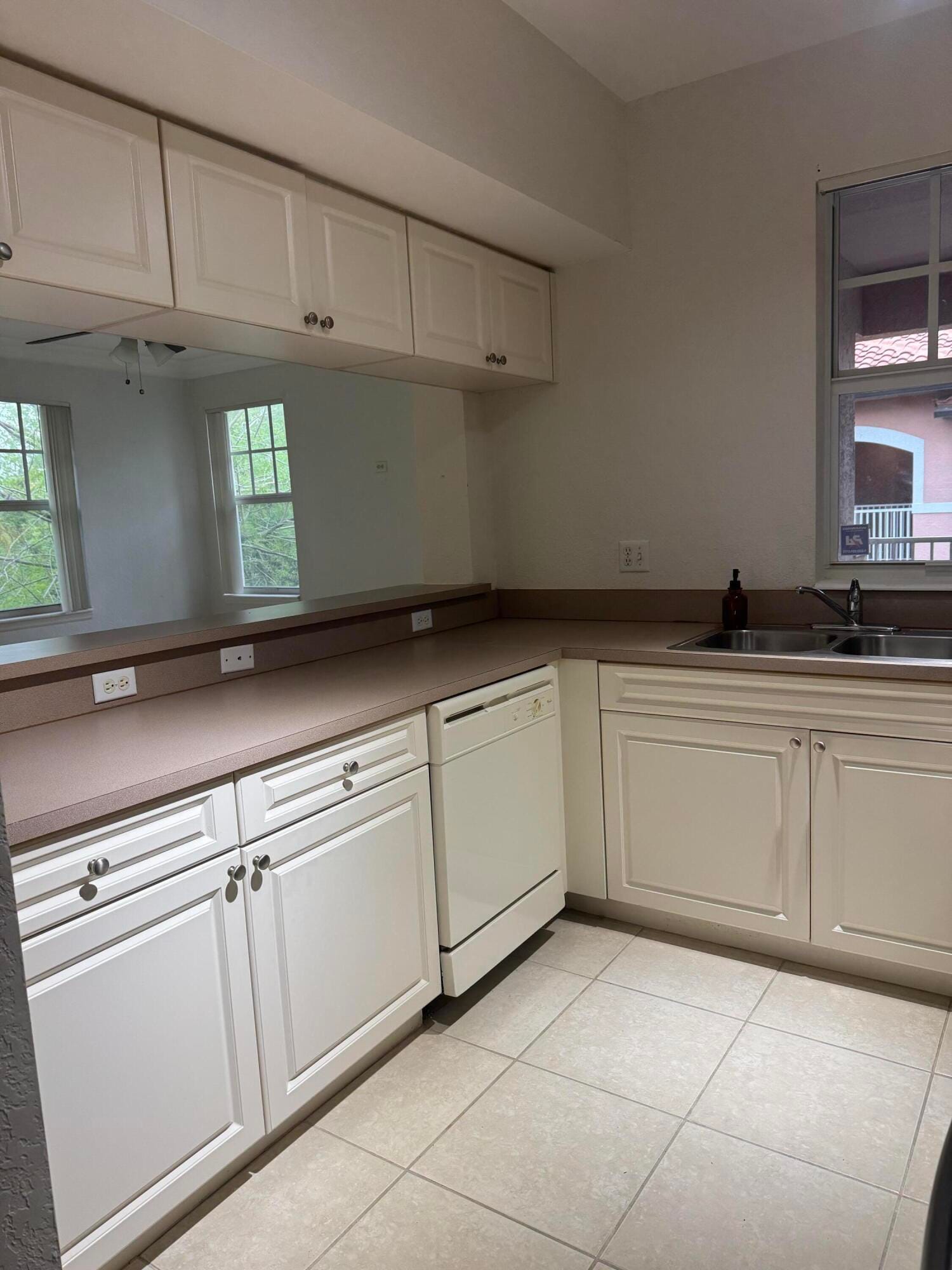 6650 W Sample Road 6650 — photo 3