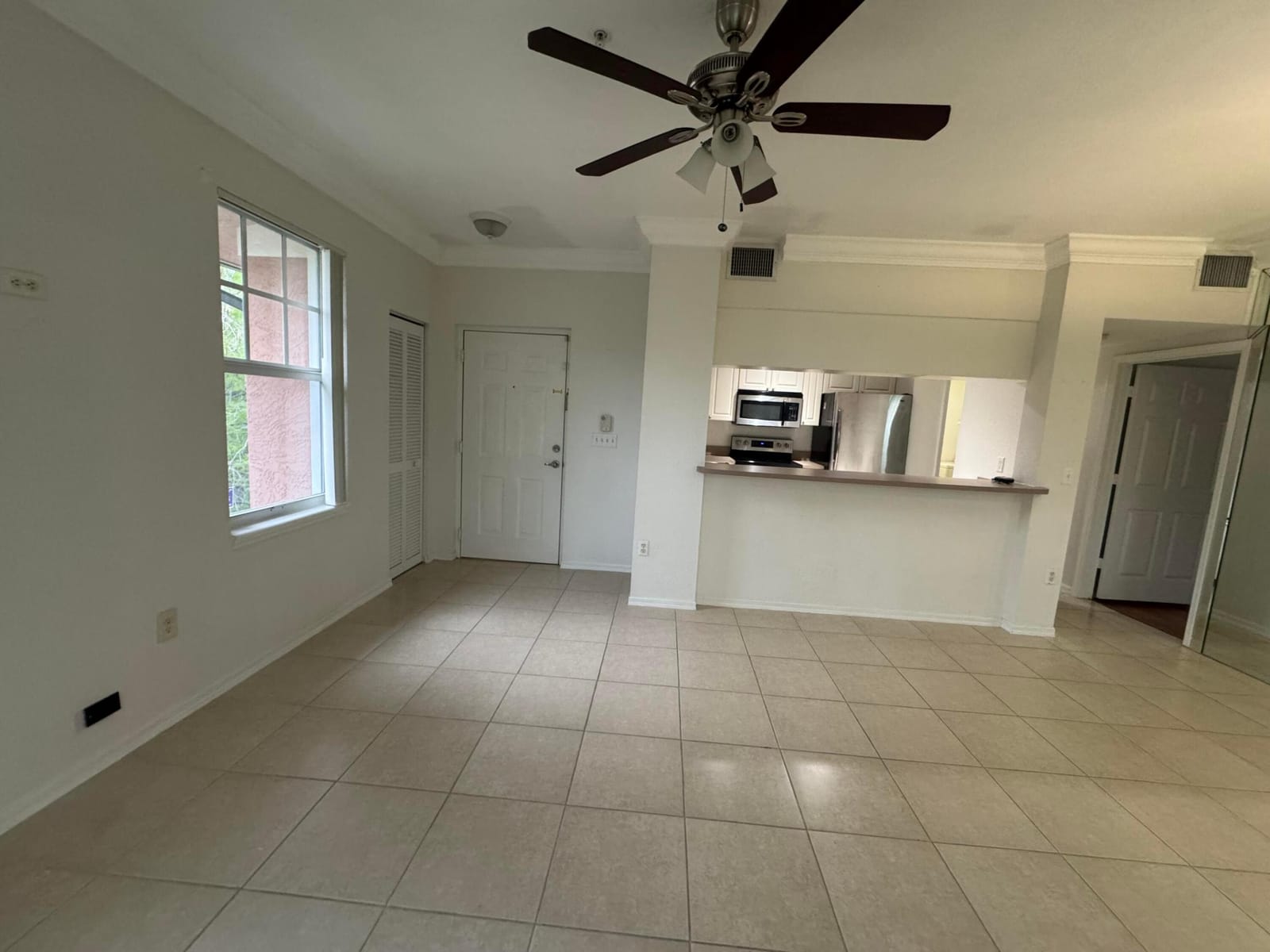 6650 W Sample Road 6650 — photo 4