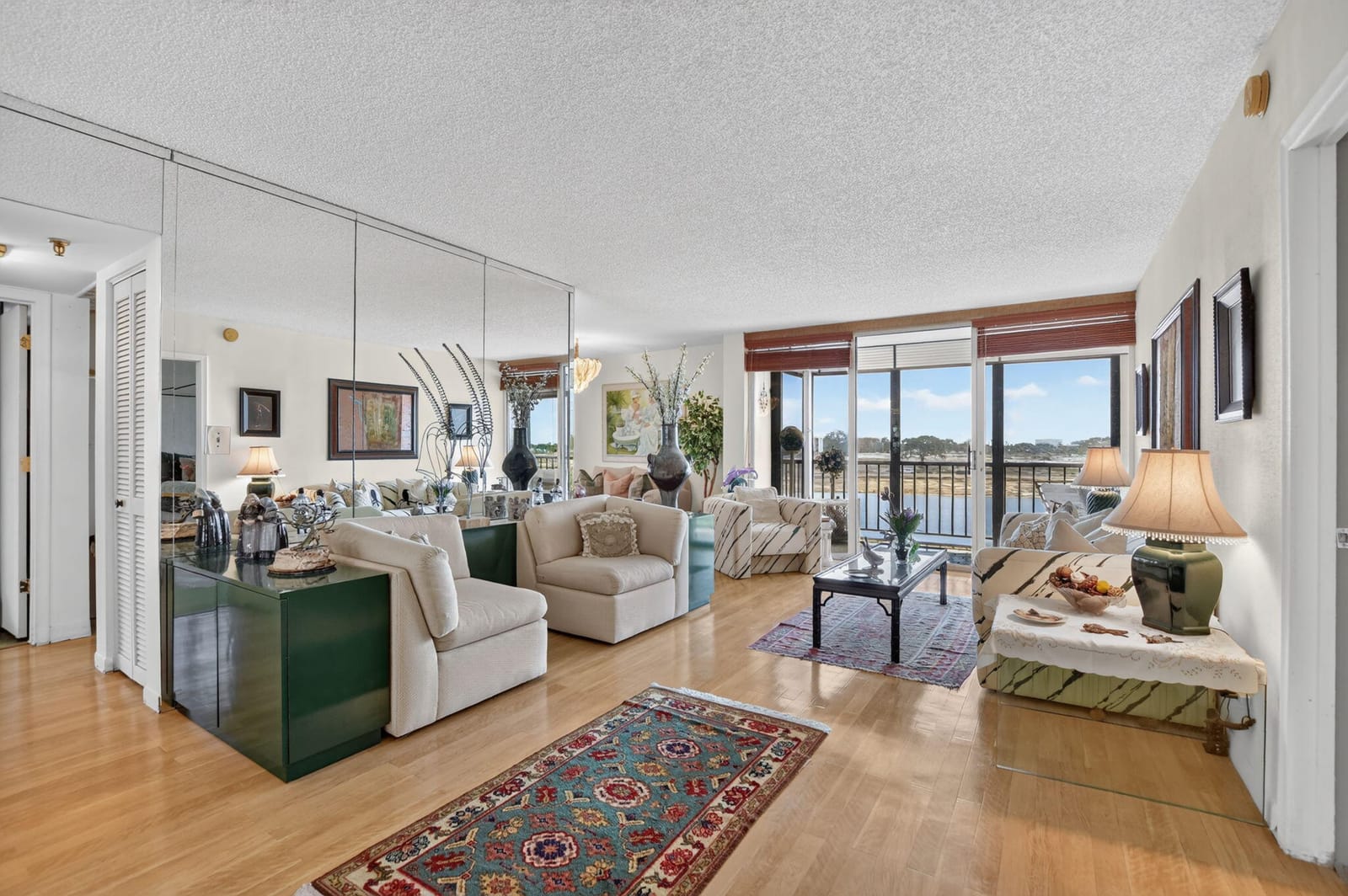7786 Lakeside Boulevard 641, Boca Raton, FL 33434