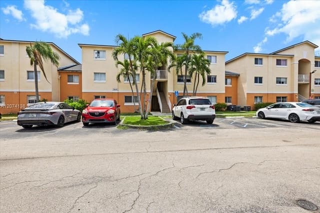3610 N 56th Avenue 219, Hollywood, FL 33021