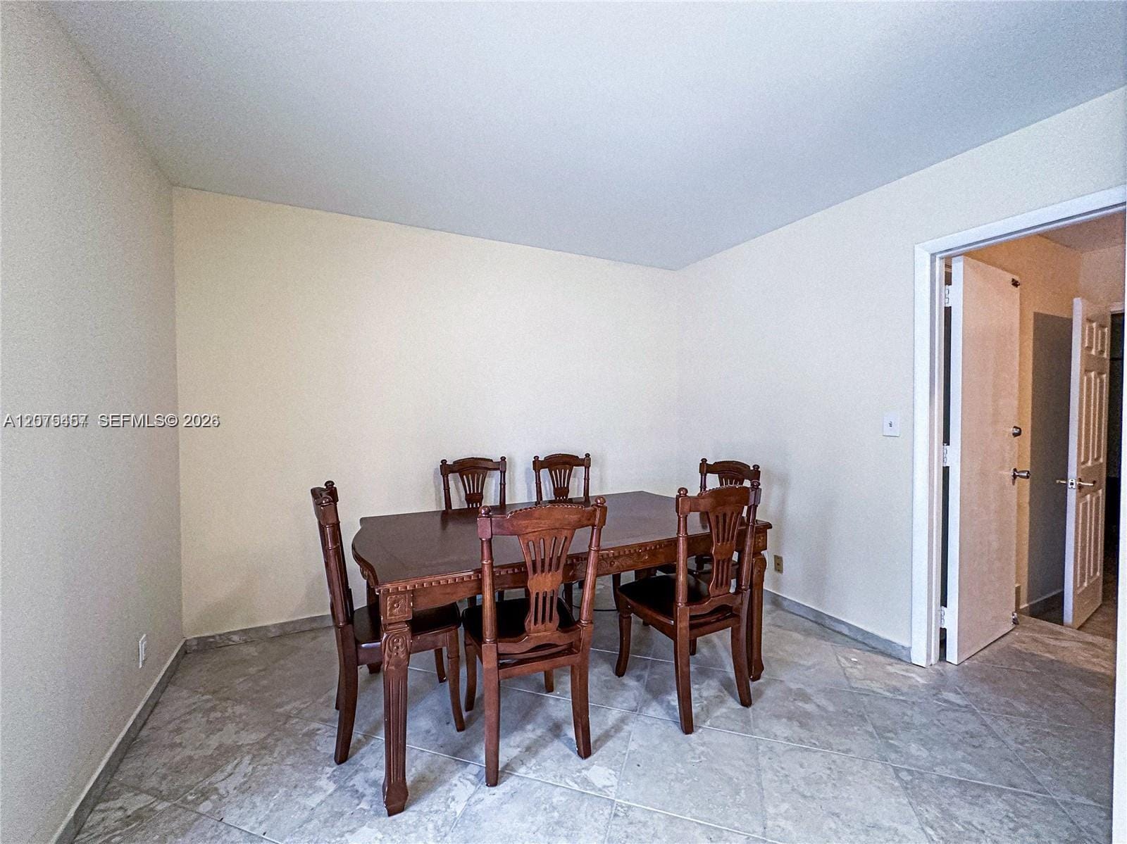 2820 NE 57th Street 0 — photo 2
