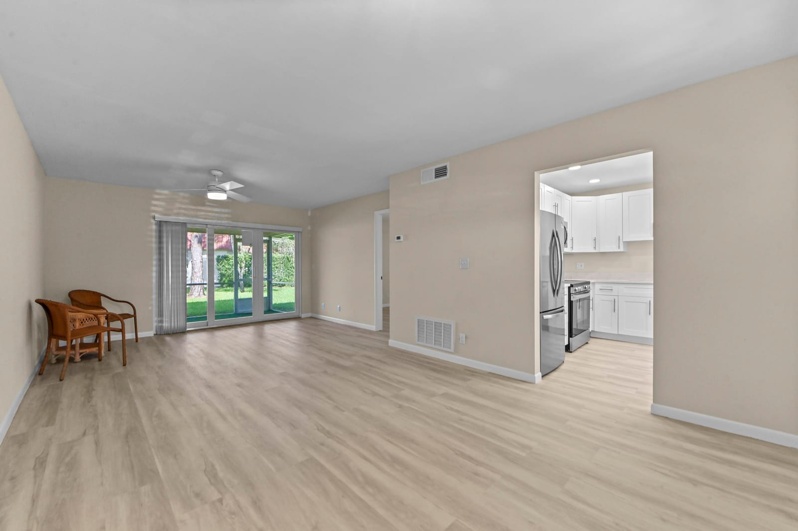 812 Salem Lane — photo 3