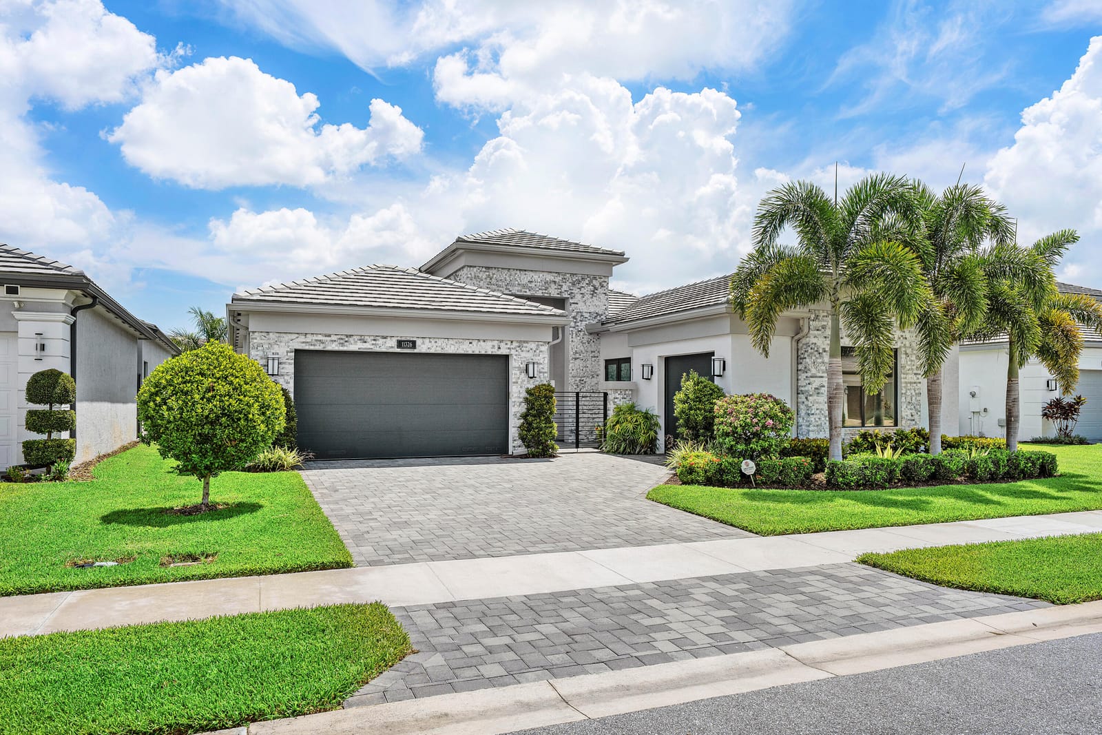 11326 Apricot Valley Drive — photo 3