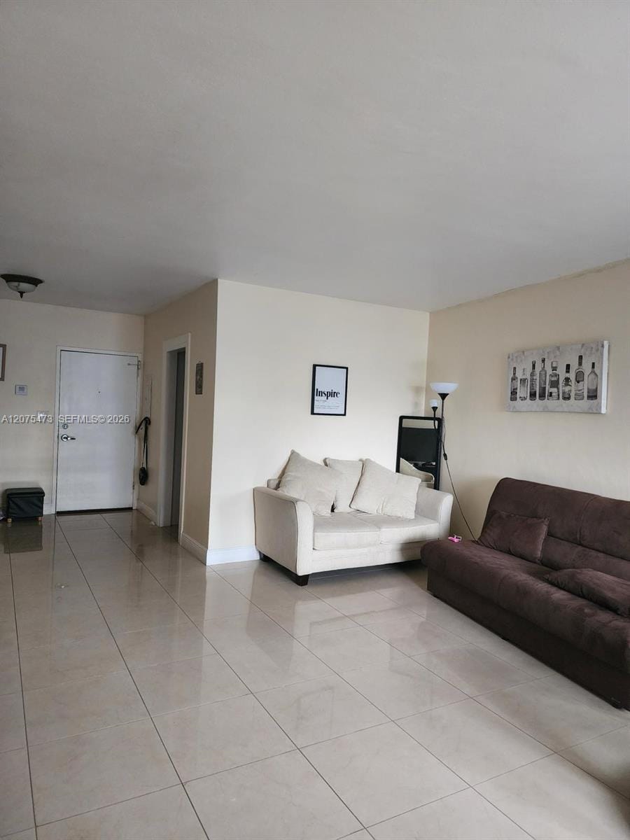 7441 Wayne Avenue 3O, Miami Beach, FL 33141
