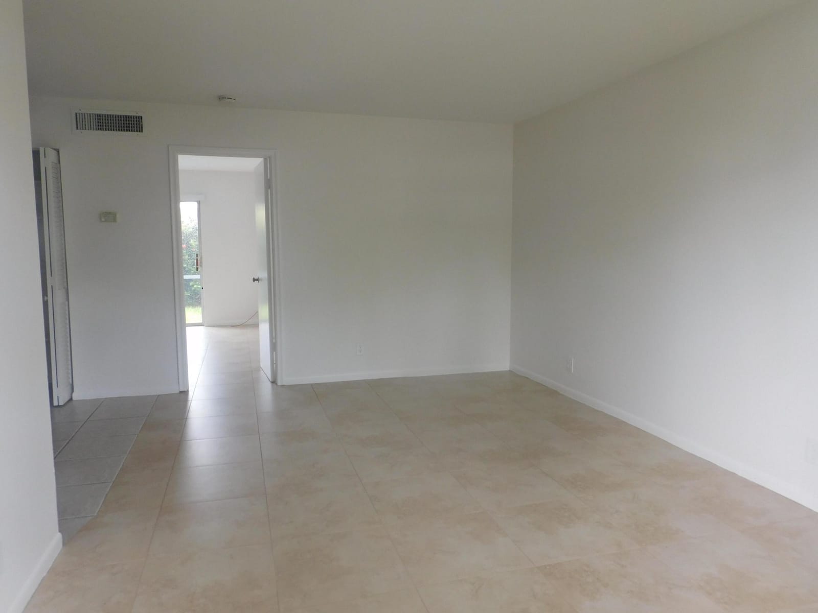 640 SE 2nd Avenue 103, Boynton Beach, FL 33435 photo 3